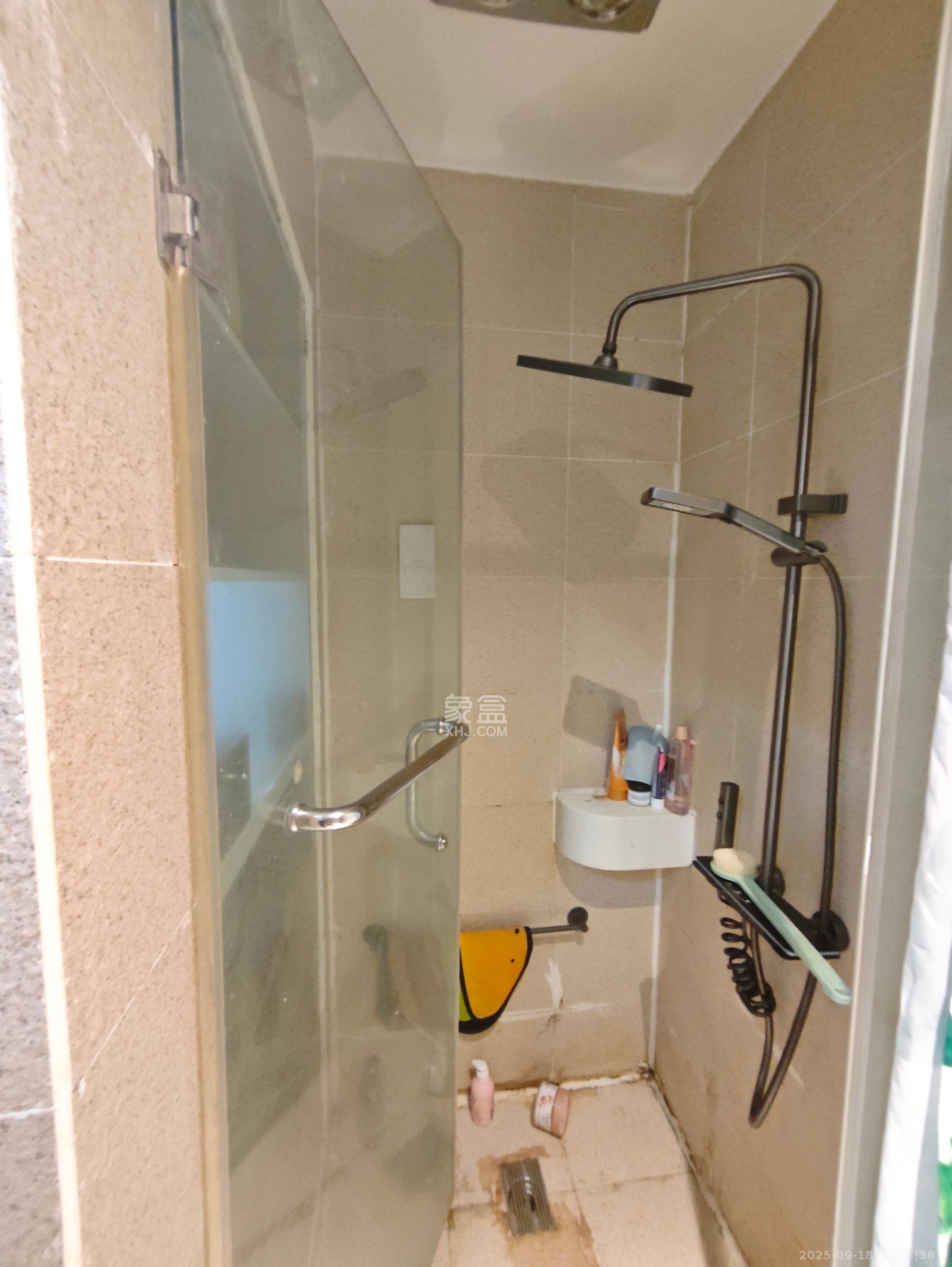 宇成开福广场 1室1厅1卫 1880.0元/月 宇成开福广场 1室1厅1卫 1880.0元/月室内图