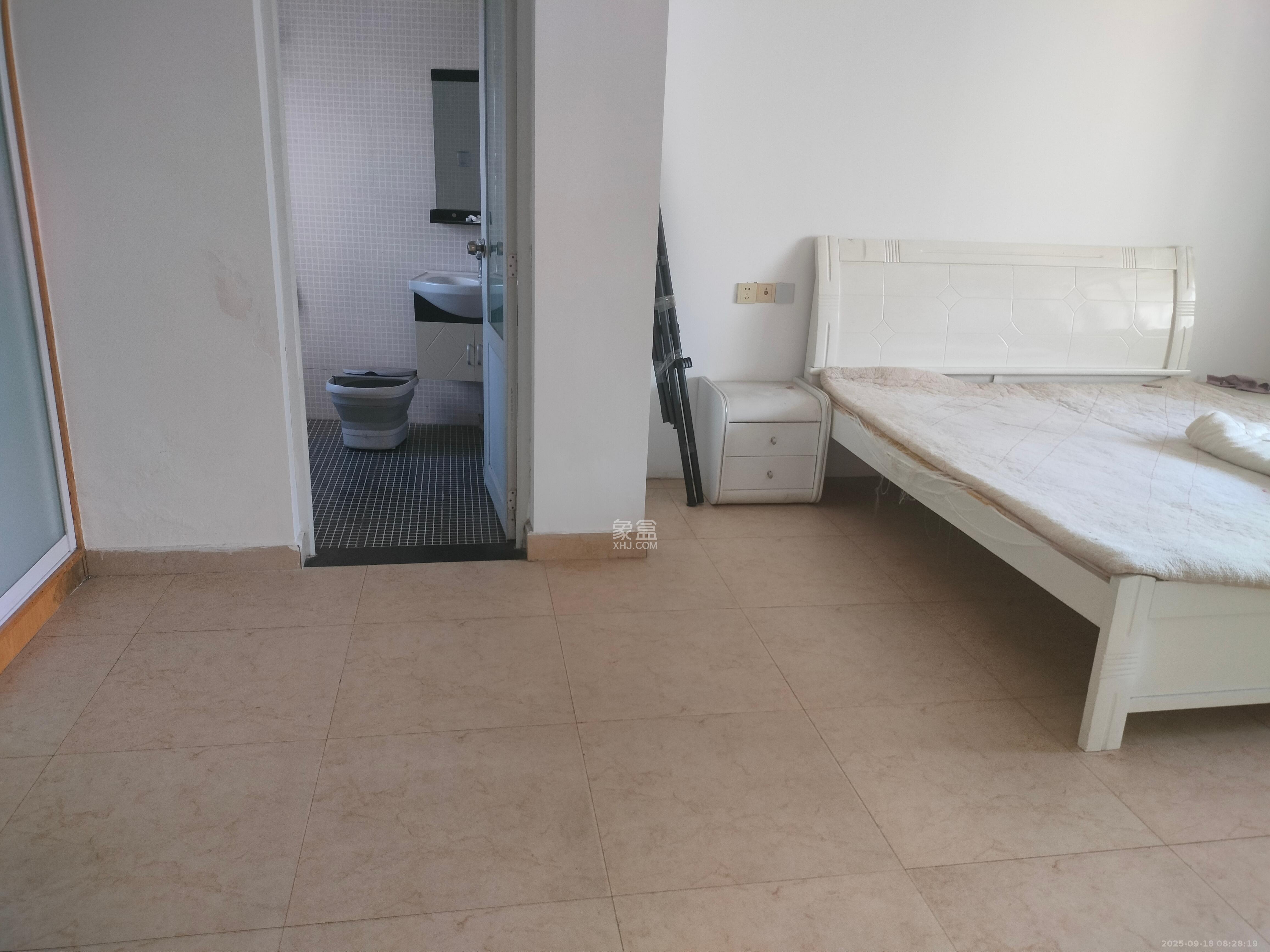 华菱蓝调国际(华菱.香墅美地) 3室2厅2卫 2600.0元/月 华菱蓝调国际(华菱.香墅美地) 3室2厅2卫 2600.0元/月室内图