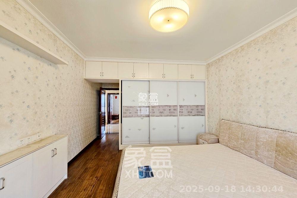 三江花中城 3室2厅1卫 3000.0元/月 三江花中城 3室2厅1卫 3000.0元/月室内图