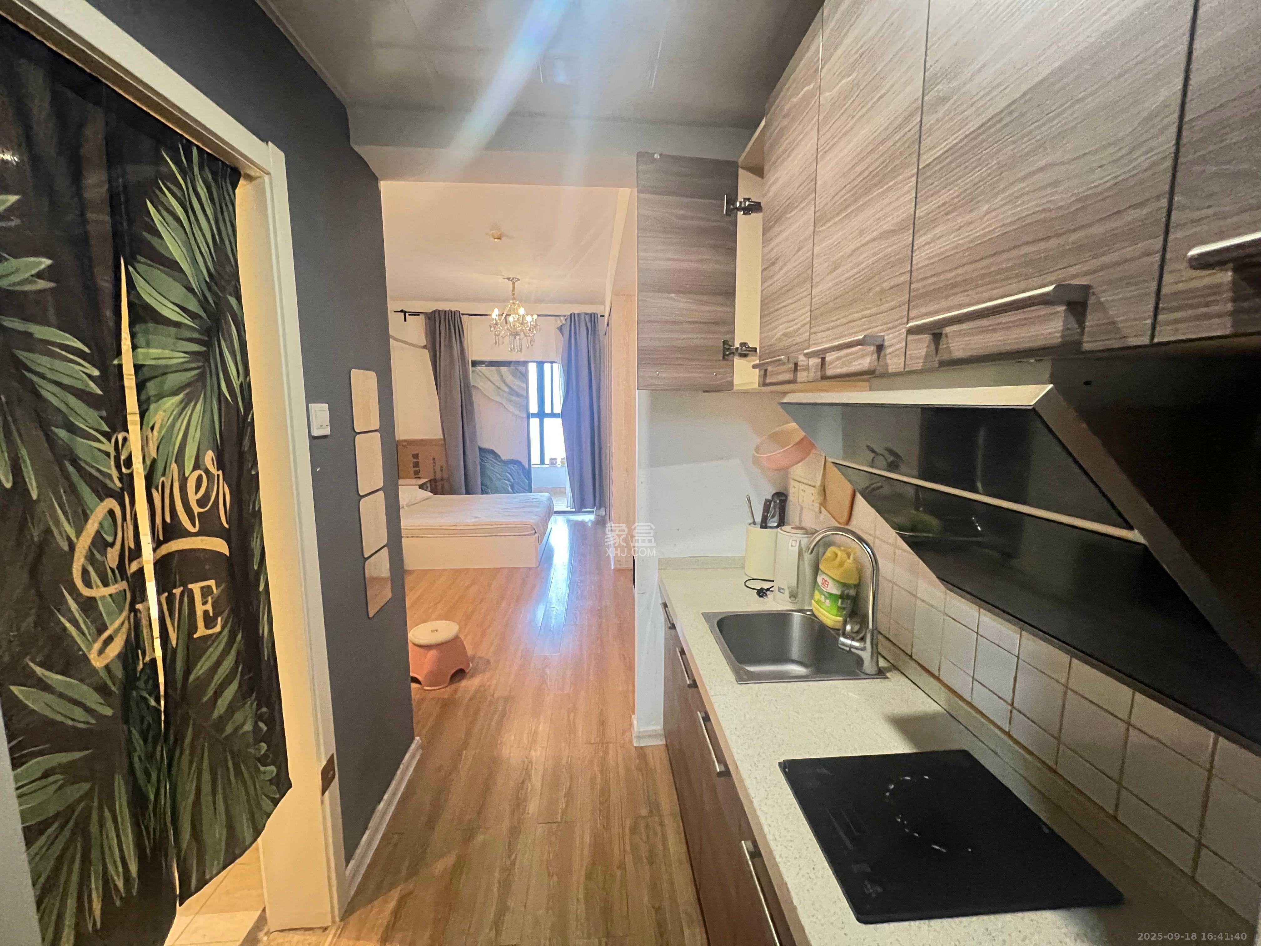 保利麓谷林语I区 1室1厅1卫 1400.0元/月 保利麓谷林语I区 1室1厅1卫 1400.0元/月室内图