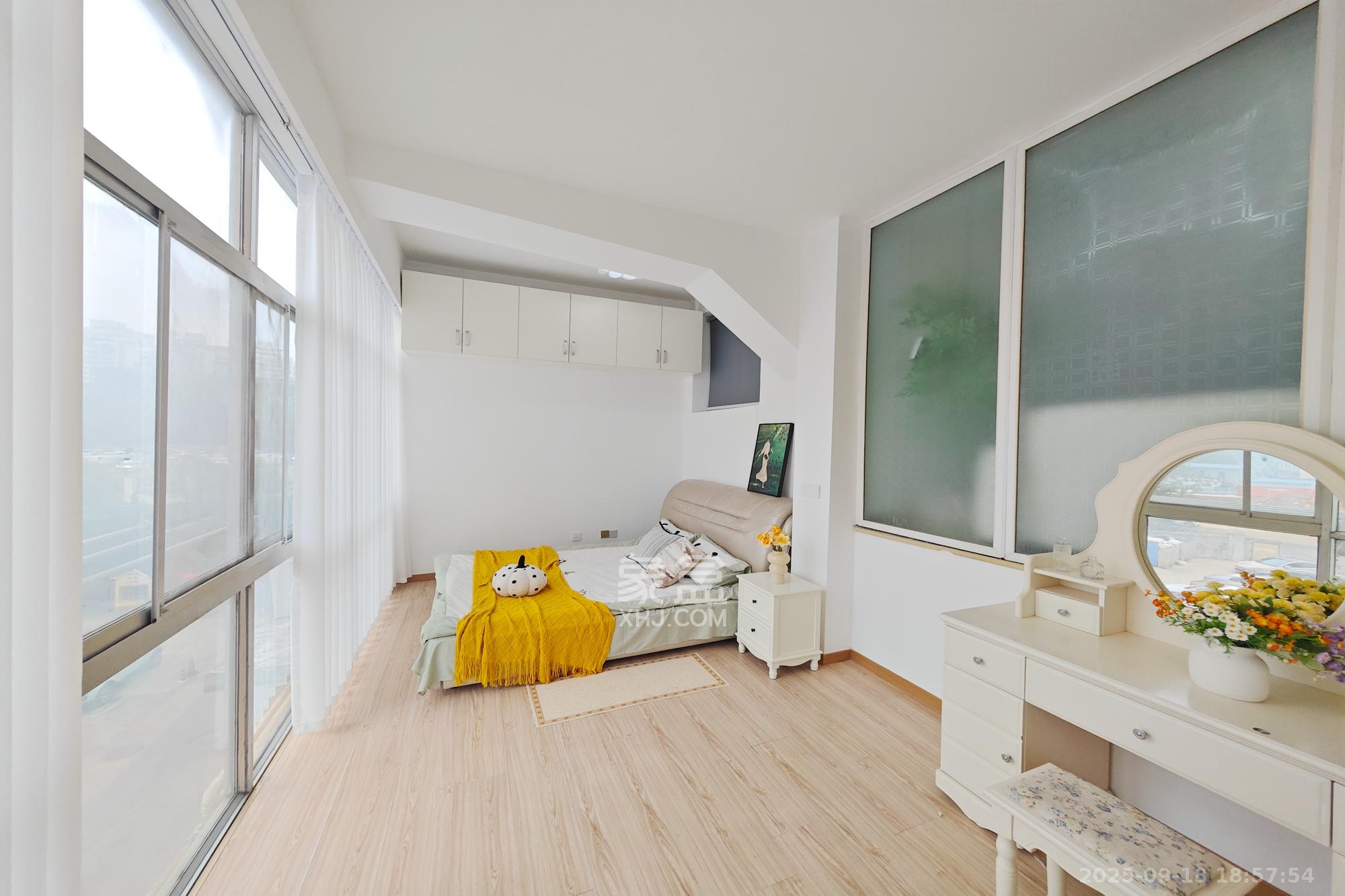 自由.com(自由大厦) 3室1厅1卫 52.0万 自由.com(自由大厦) 3室1厅1卫 52.0万卧室