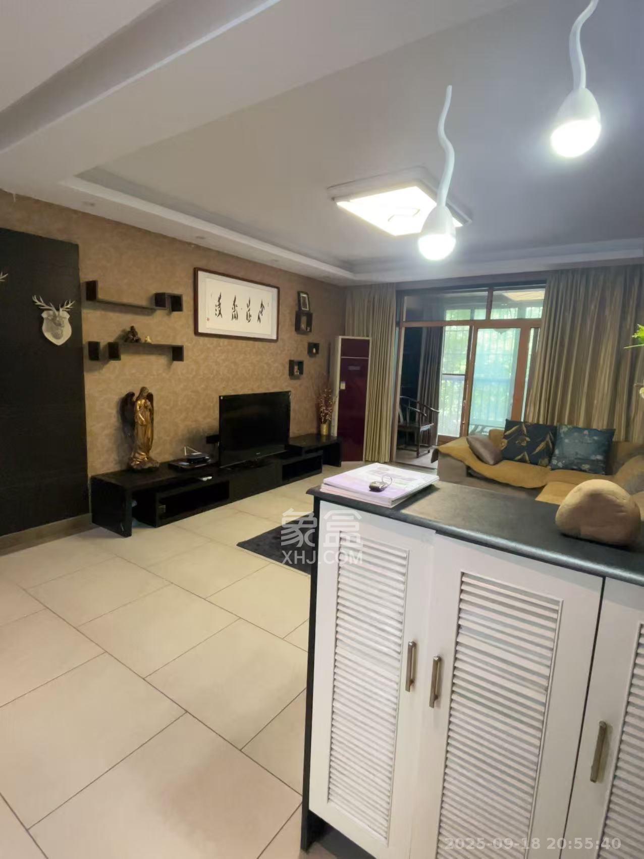 世嘉国际华城  1室0厅0卫    3500.0元/月 世嘉国际华城  1室0厅0卫    3500.0元/月