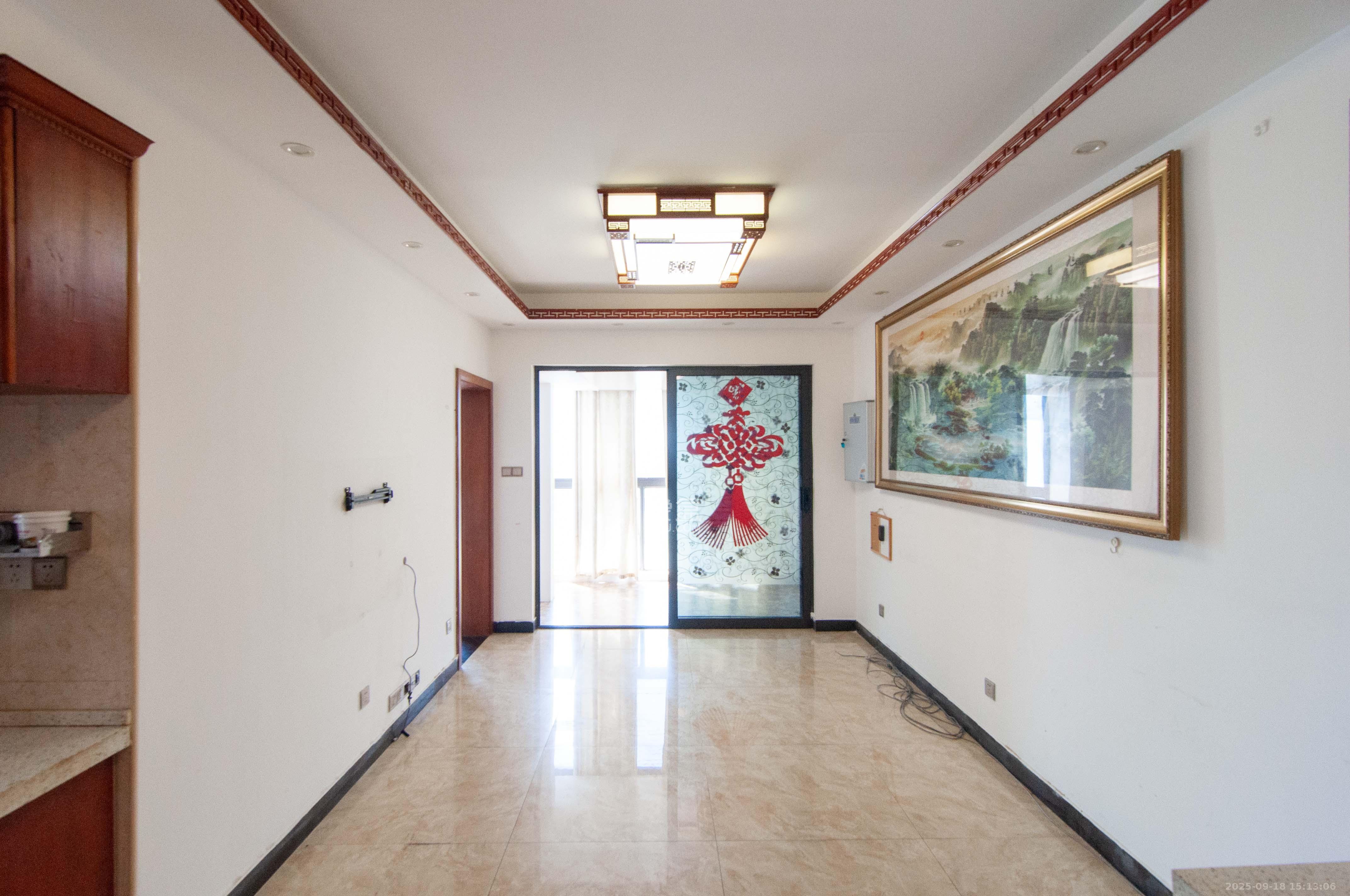 中一九骏(枫桥苑) 2室1厅1卫 55.0万 中一九骏(枫桥苑) 2室1厅1卫 55.0万客厅