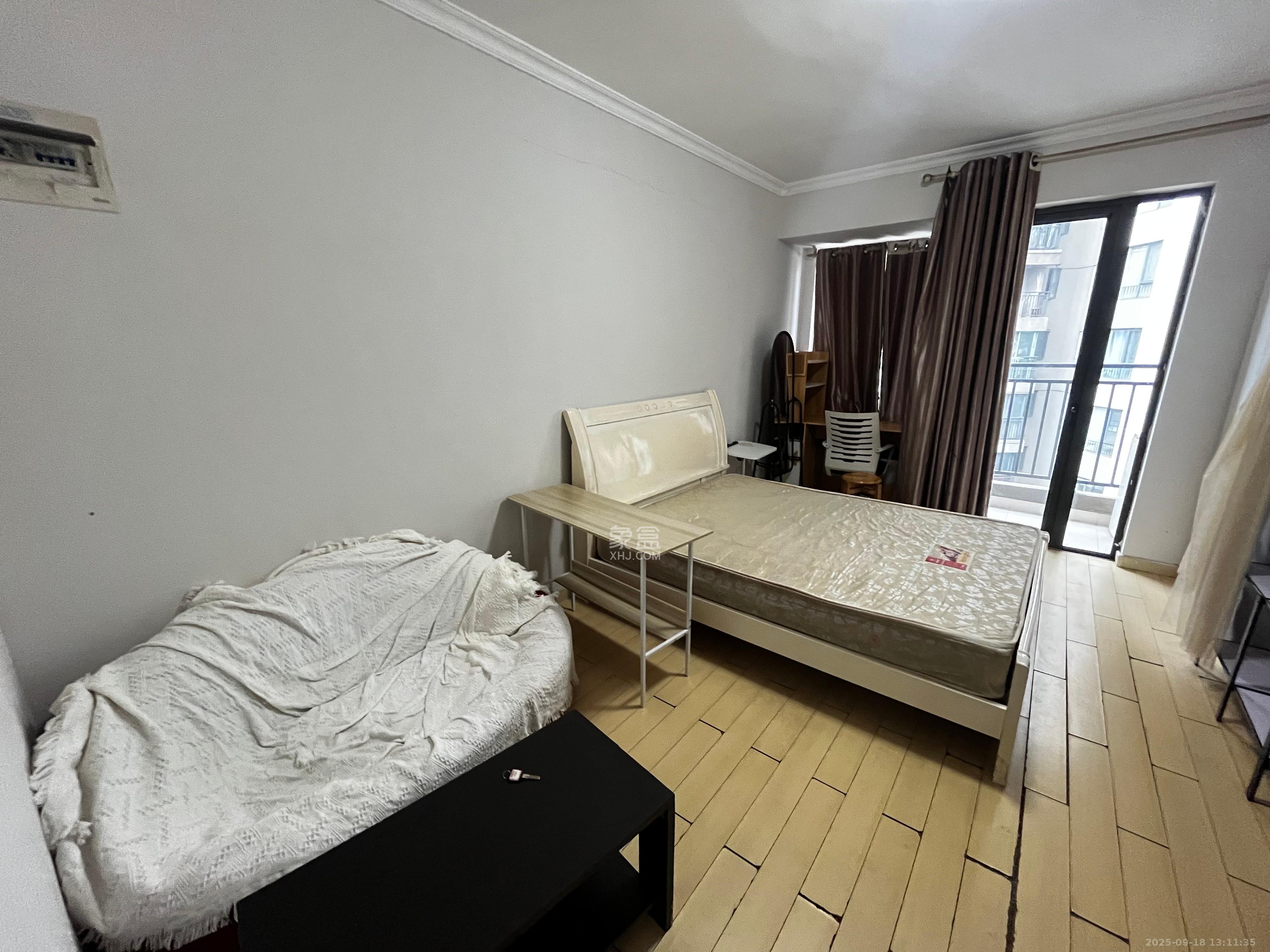 万科城市花园 1室1厅0卫 1400.0元/月 万科城市花园 1室1厅0卫 1400.0元/月室内图