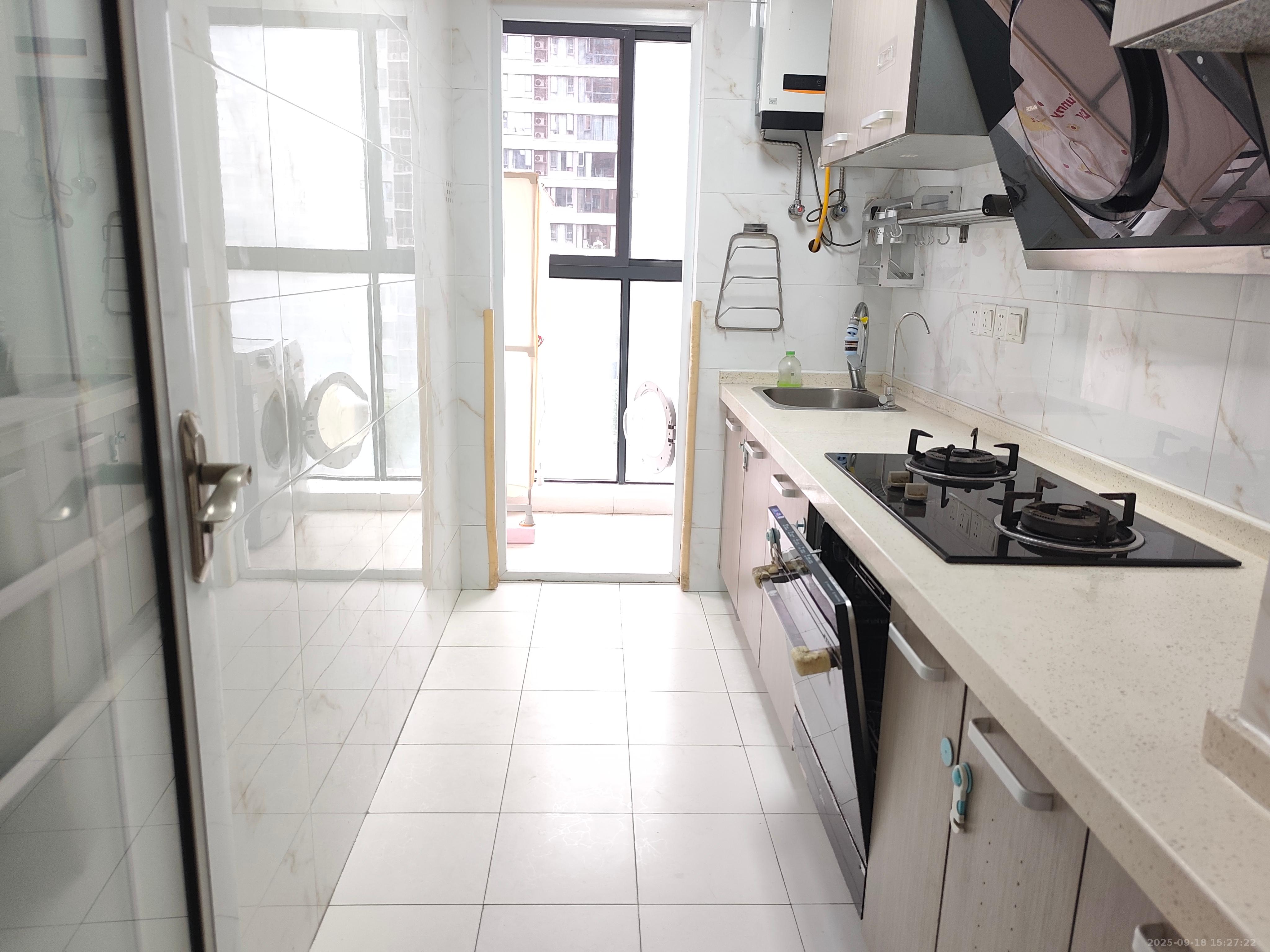 COCO蜜城 3室1厅1卫 2800.0元/月 COCO蜜城 3室1厅1卫 2800.0元/月室内图