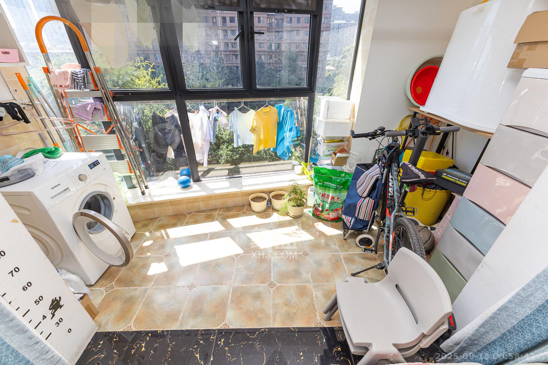 润和之悦(金泽园) 3室2厅1卫 56.8万 润和之悦(金泽园) 3室2厅1卫 56.8万阳台