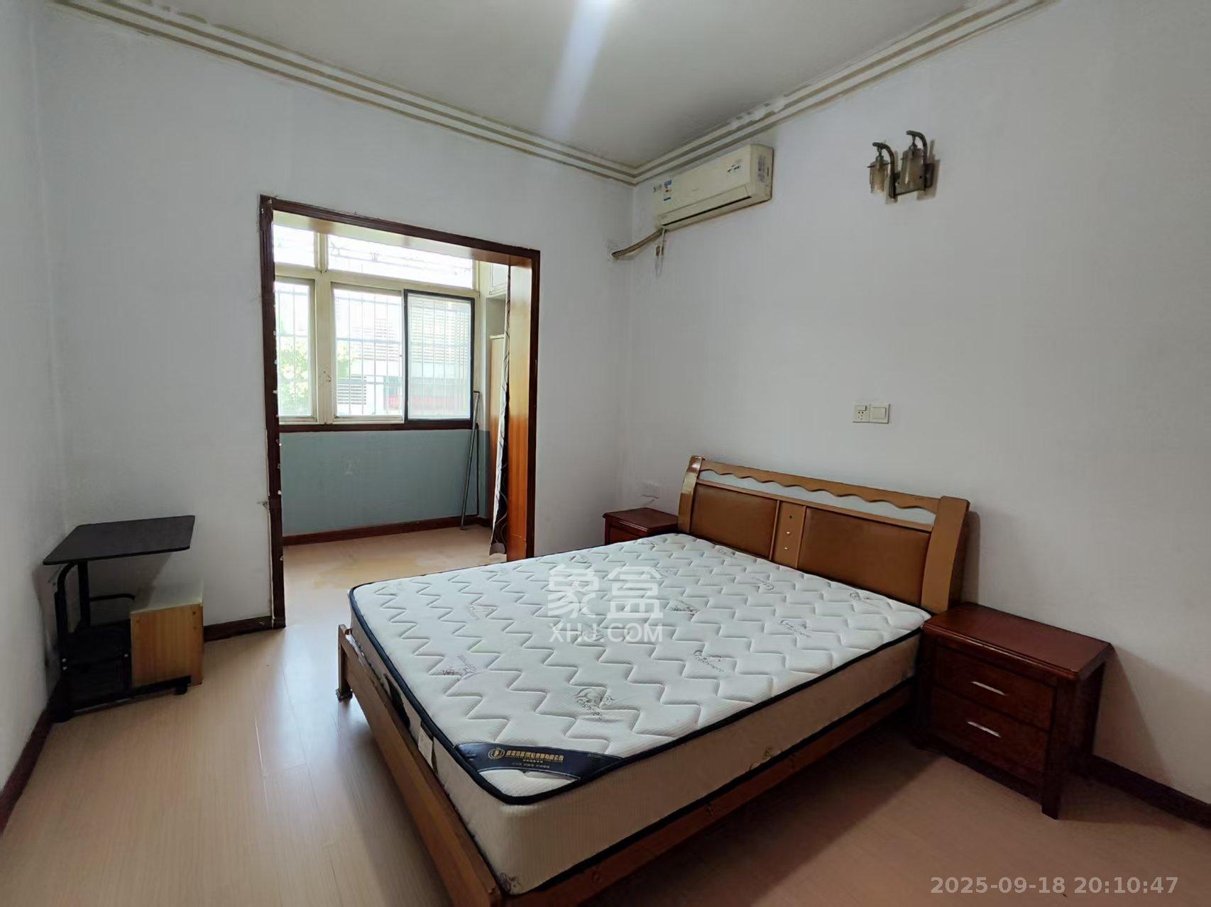 向韶村 1室0厅0卫 1800.0元/月 向韶村 1室0厅0卫 1800.0元/月室内图