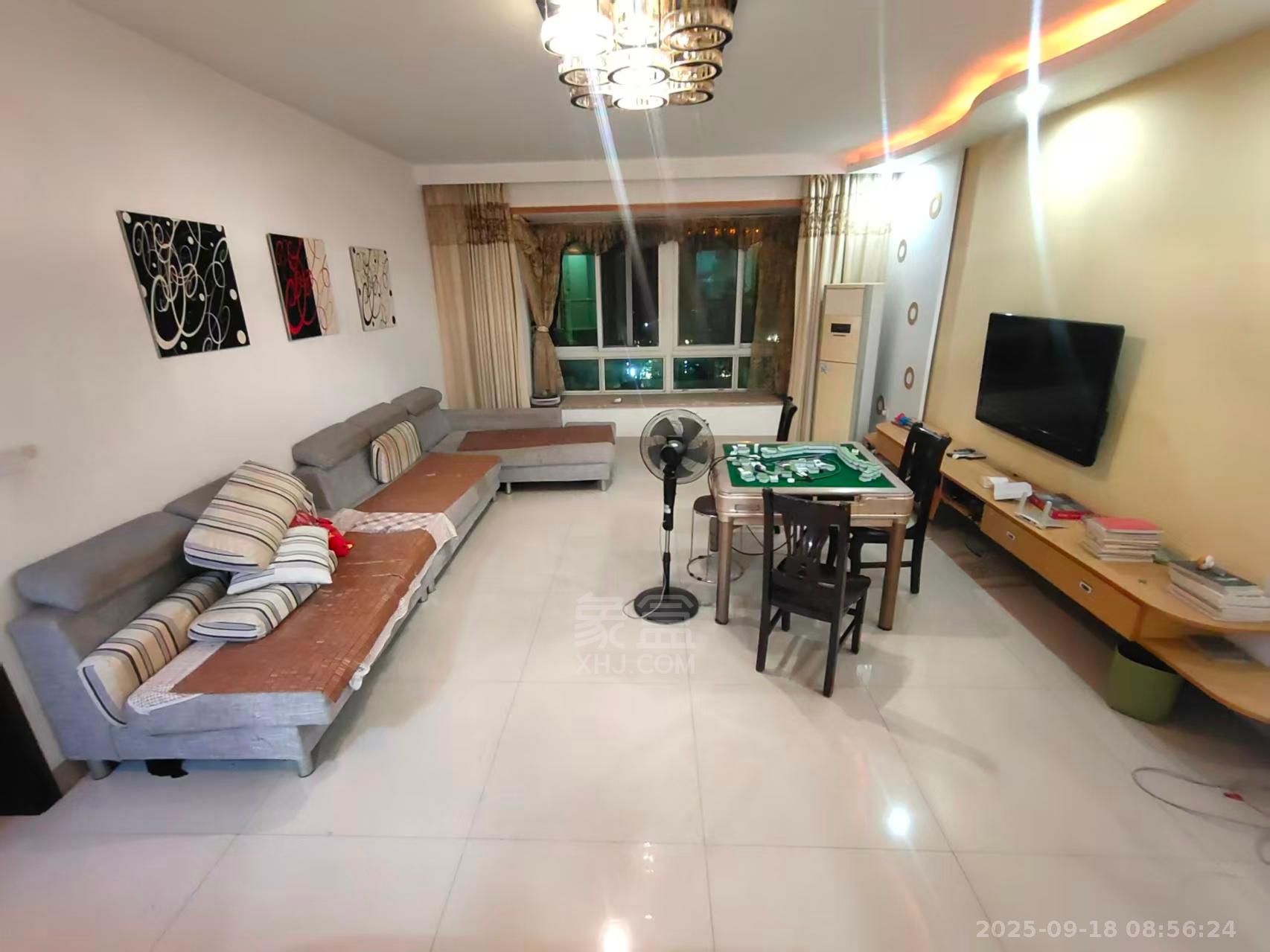 学林雅苑 4室2厅1卫 2200.0元/月 学林雅苑 4室2厅1卫 2200.0元/月室内图