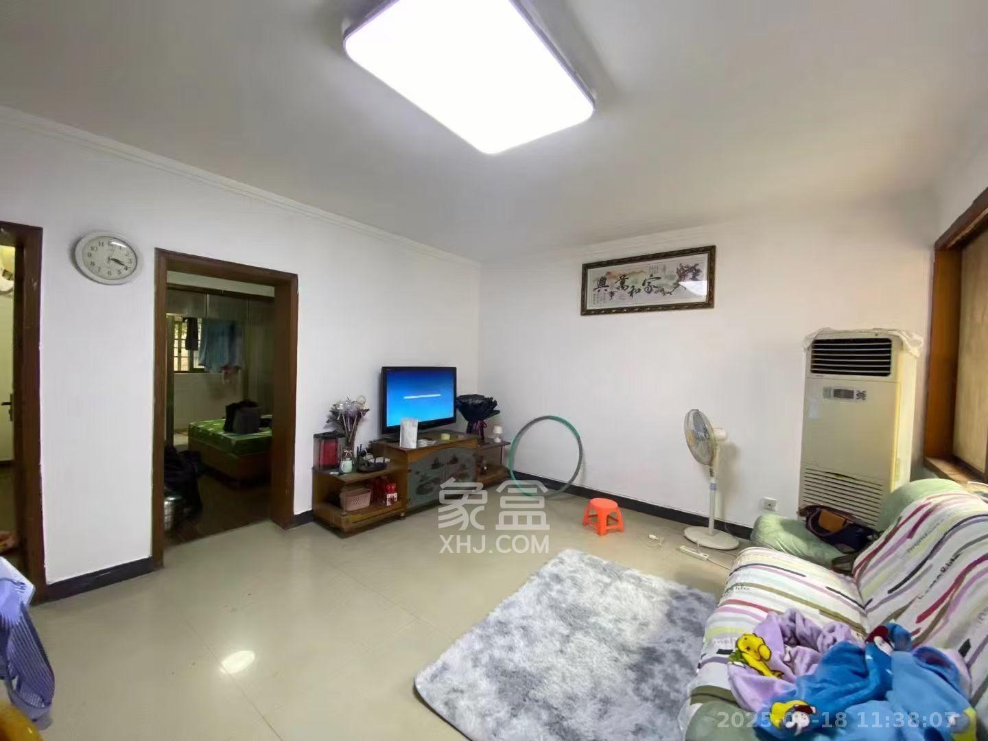 雅泰家园 2室1厅1卫 1600.0元/月 雅泰家园 2室1厅1卫 1600.0元/月室内图