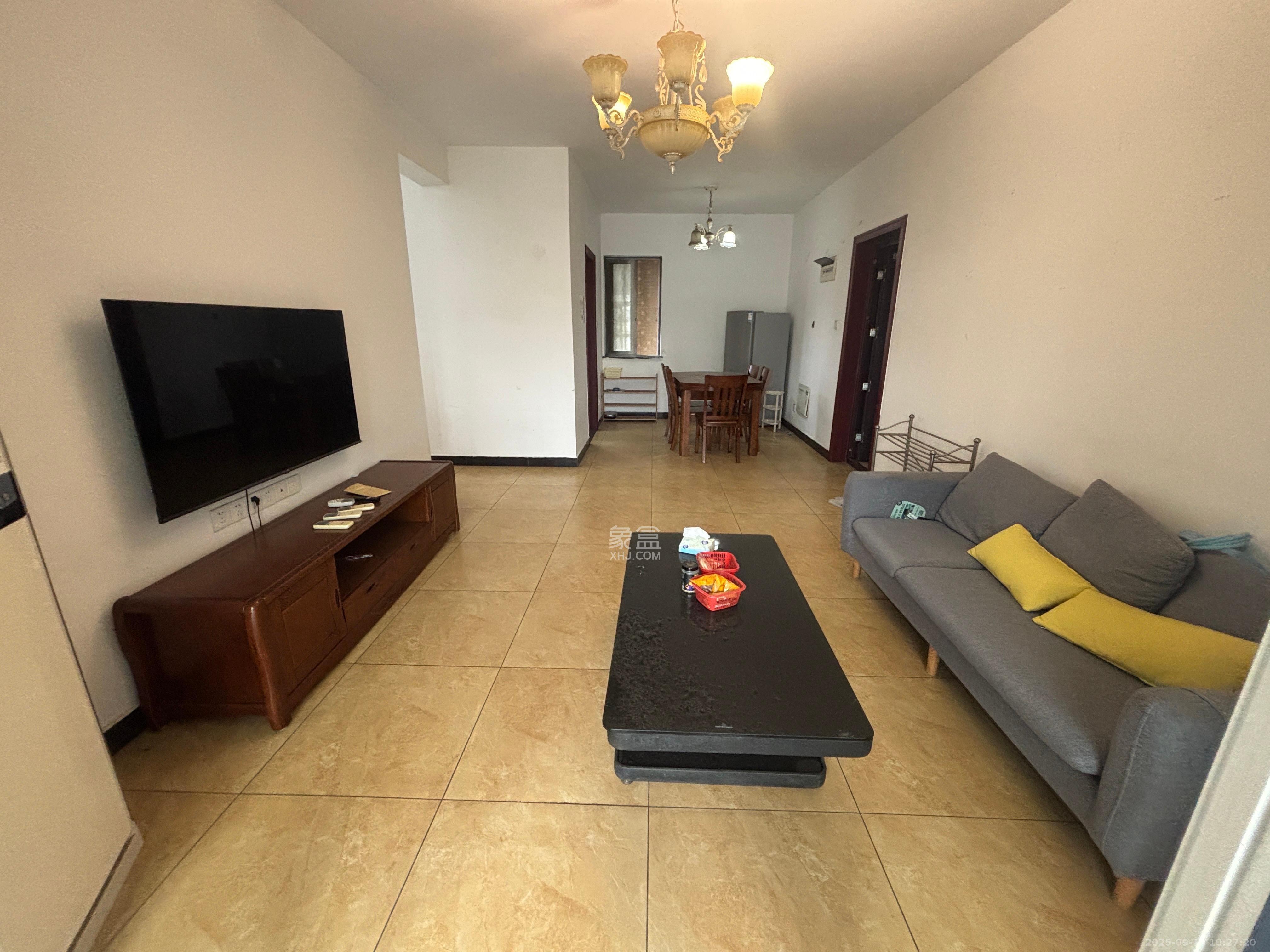 光明城市(星辰青年城) 3室2厅2卫 2000.0元/月 光明城市(星辰青年城) 3室2厅2卫 2000.0元/月室内图