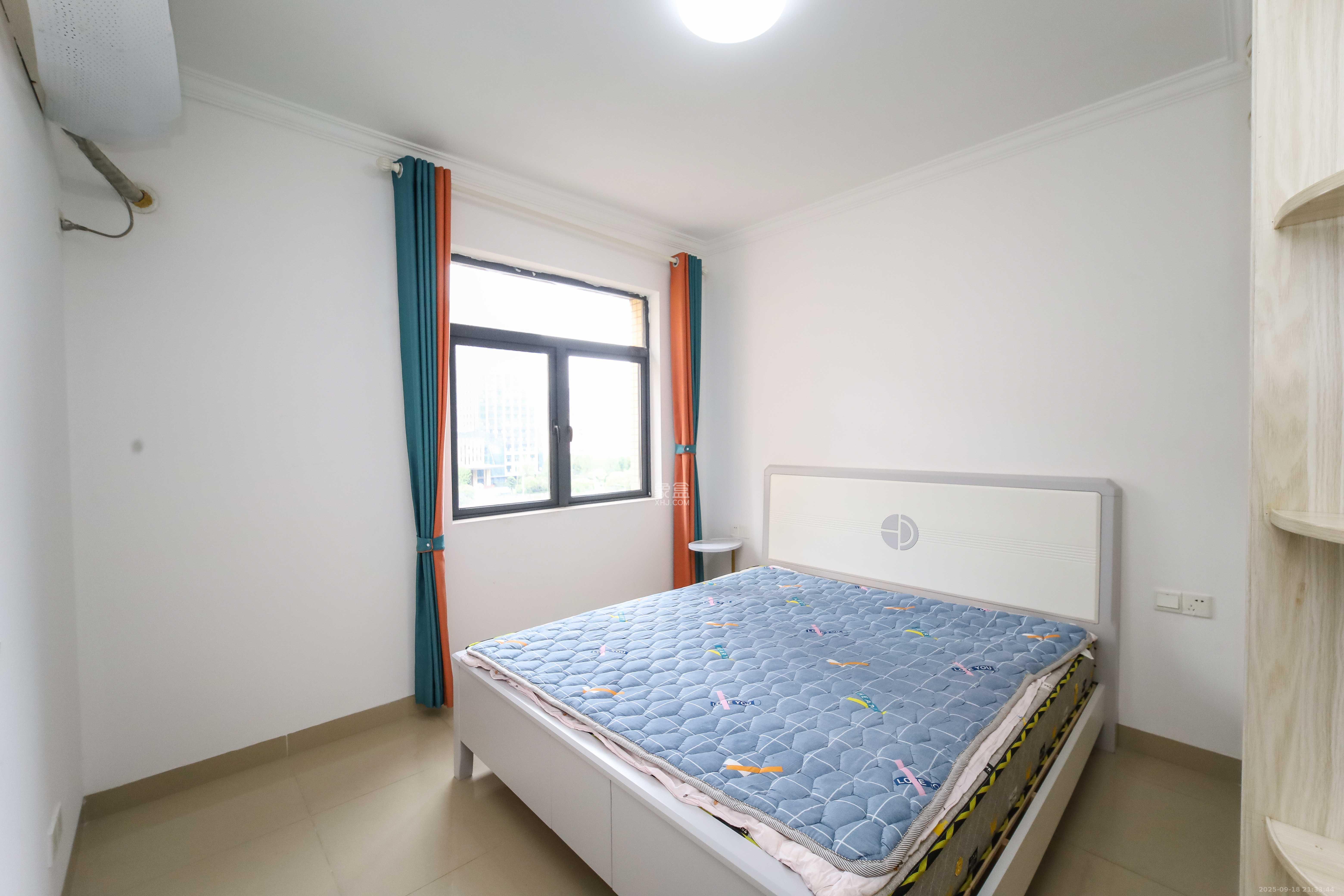 锦湘国际星城四期(金丽苑) 3室2厅2卫 115.0万 锦湘国际星城四期(金丽苑) 3室2厅2卫 115.0万卧室