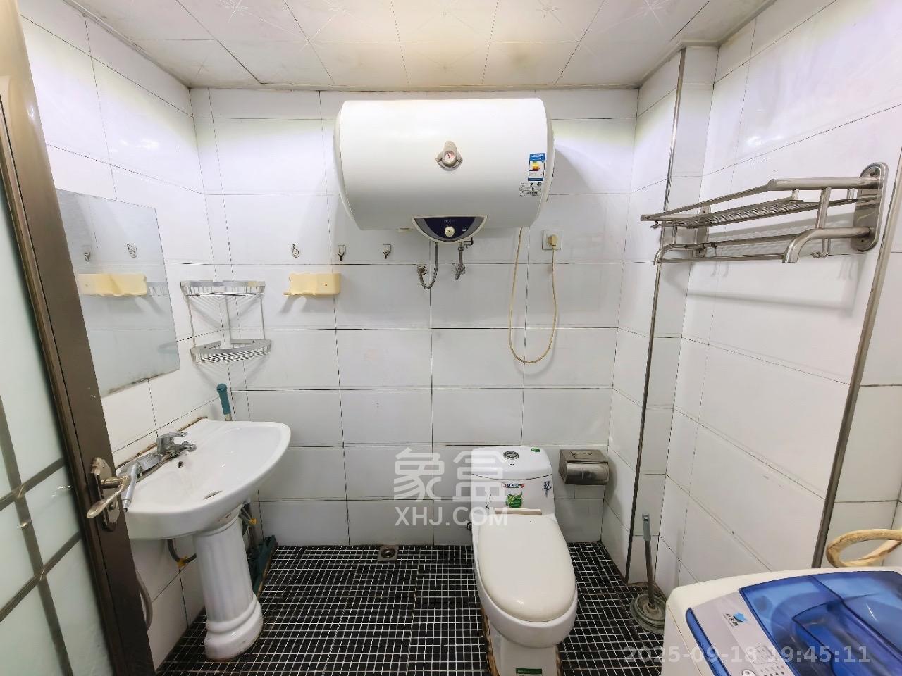 剑桥名门 1室1厅1卫 1500.0元/月 剑桥名门 1室1厅1卫 1500.0元/月室内图