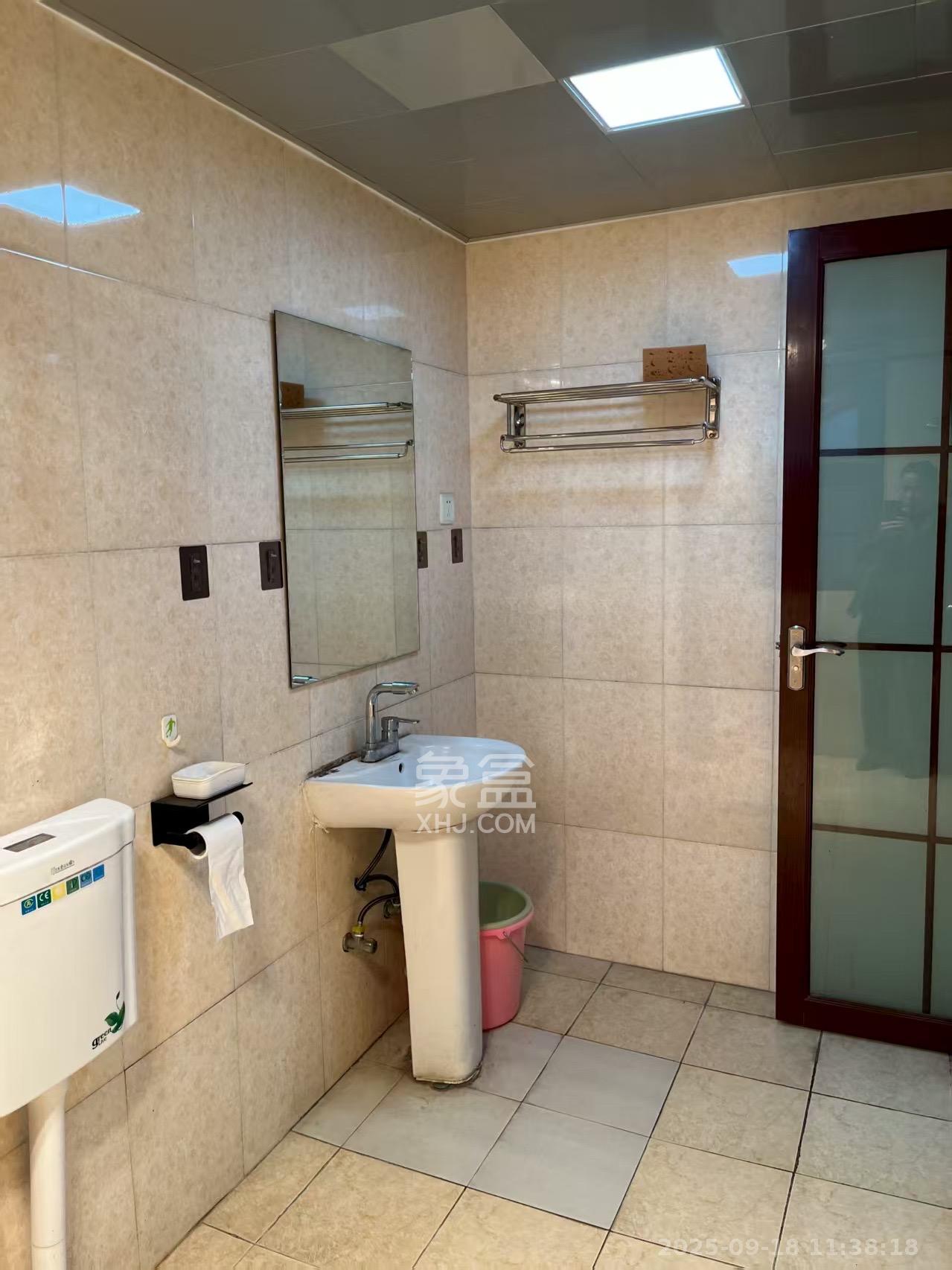 长沙欧洲城  3室2厅2卫    2300.0元/月室内图