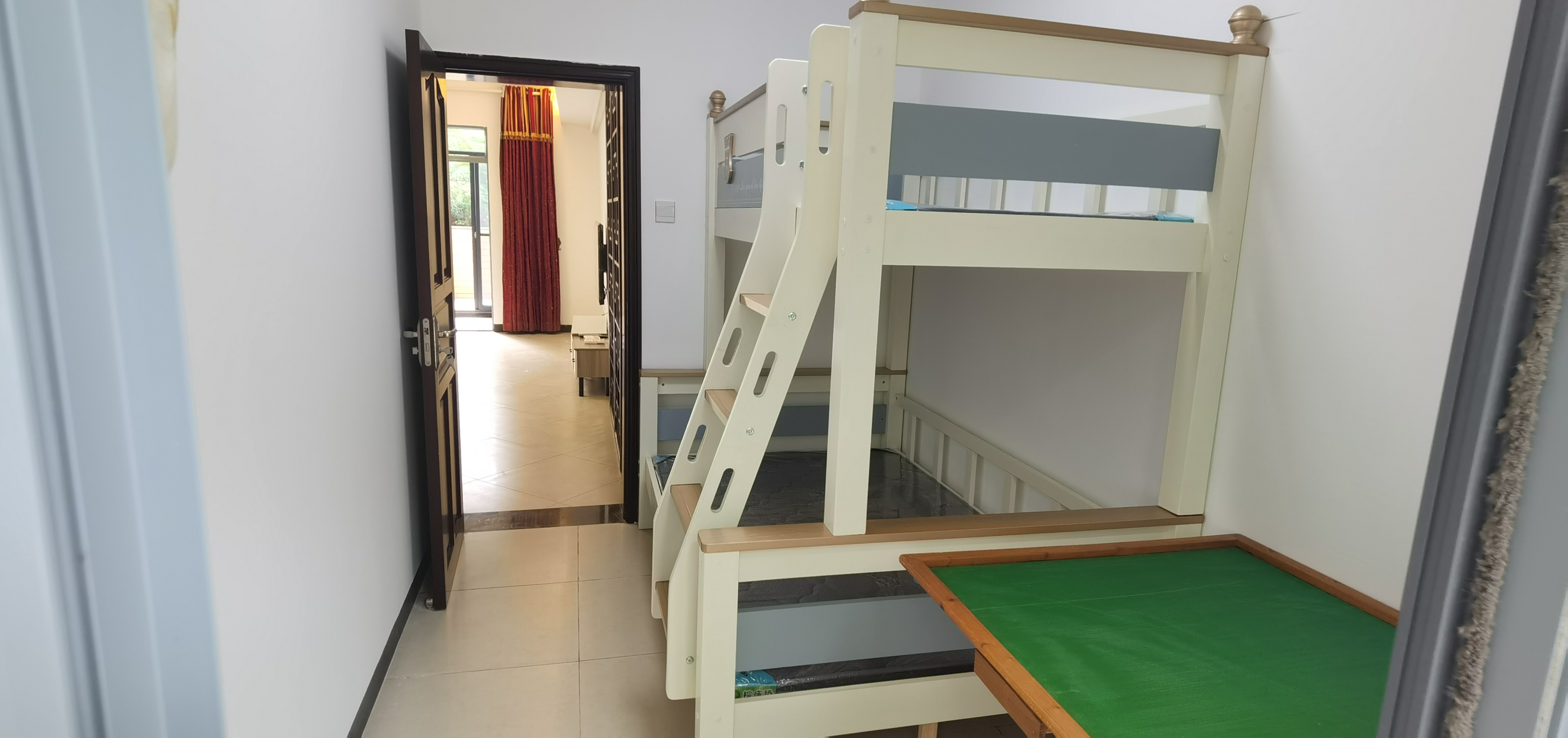 宝安江南城 3室2厅2卫 3200.0元/月 宝安江南城 3室2厅2卫 3200.0元/月室内图