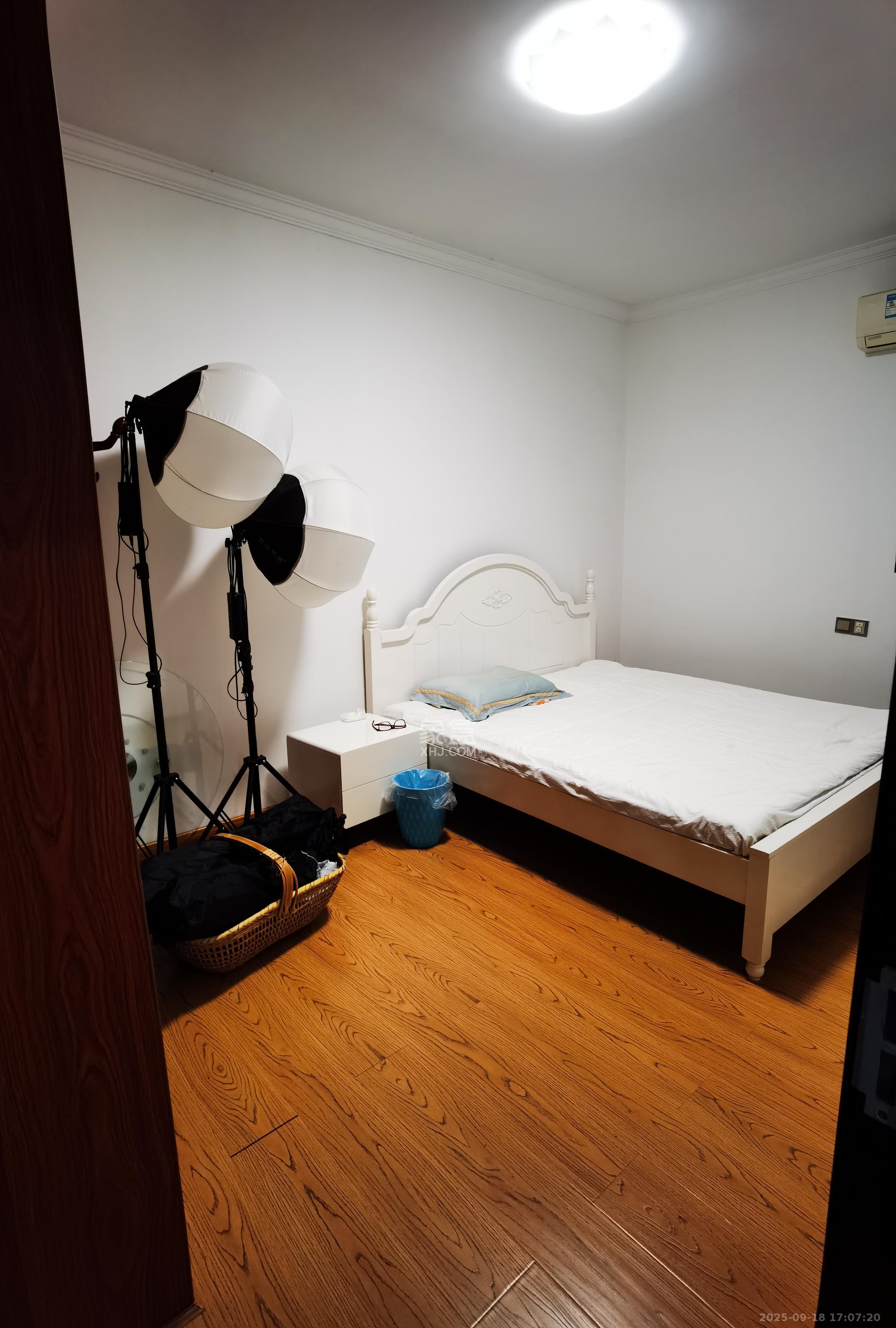 八方小区C区 3室2厅2卫 3800.0元/月 八方小区C区 3室2厅2卫 3800.0元/月室内图