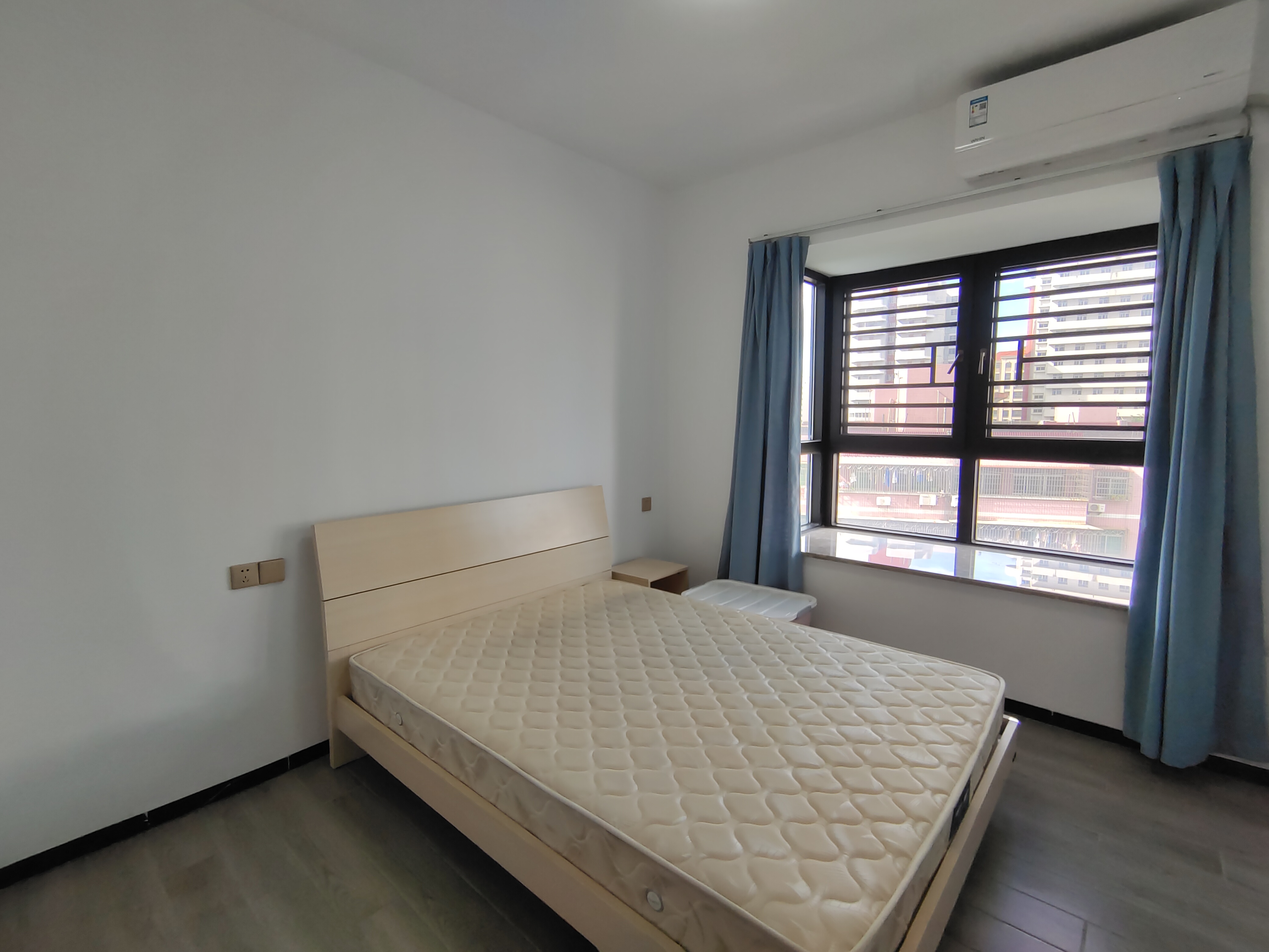 润安花园  3室2厅2卫   3500.00元/月室内图