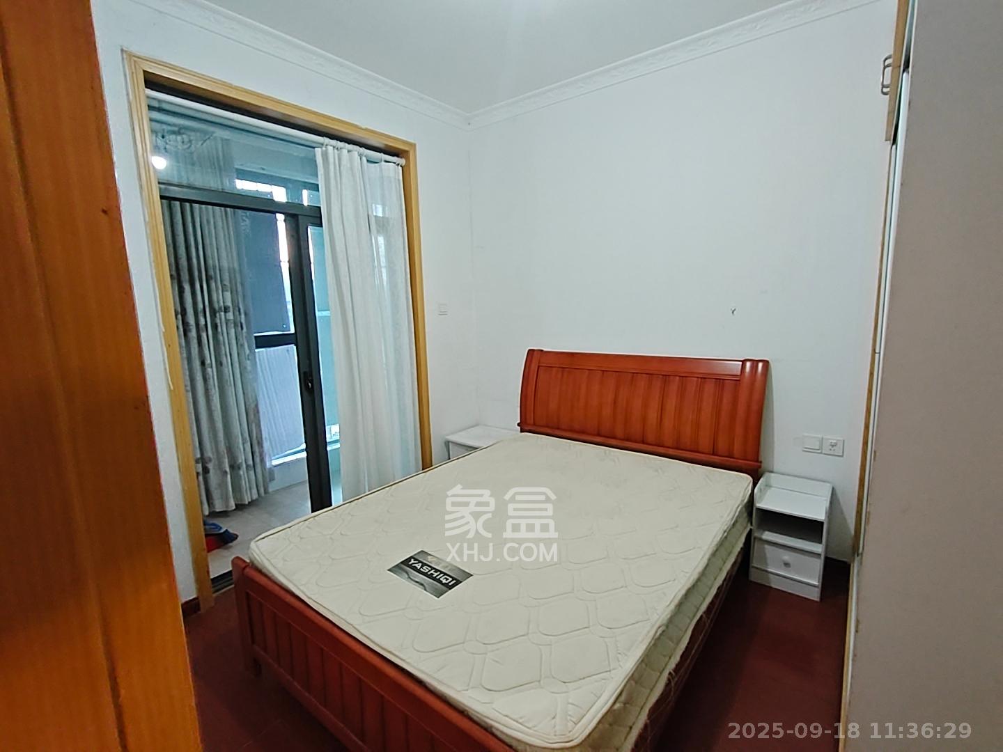 山水嘉园  3室2厅1卫    1600.0元/月室内图