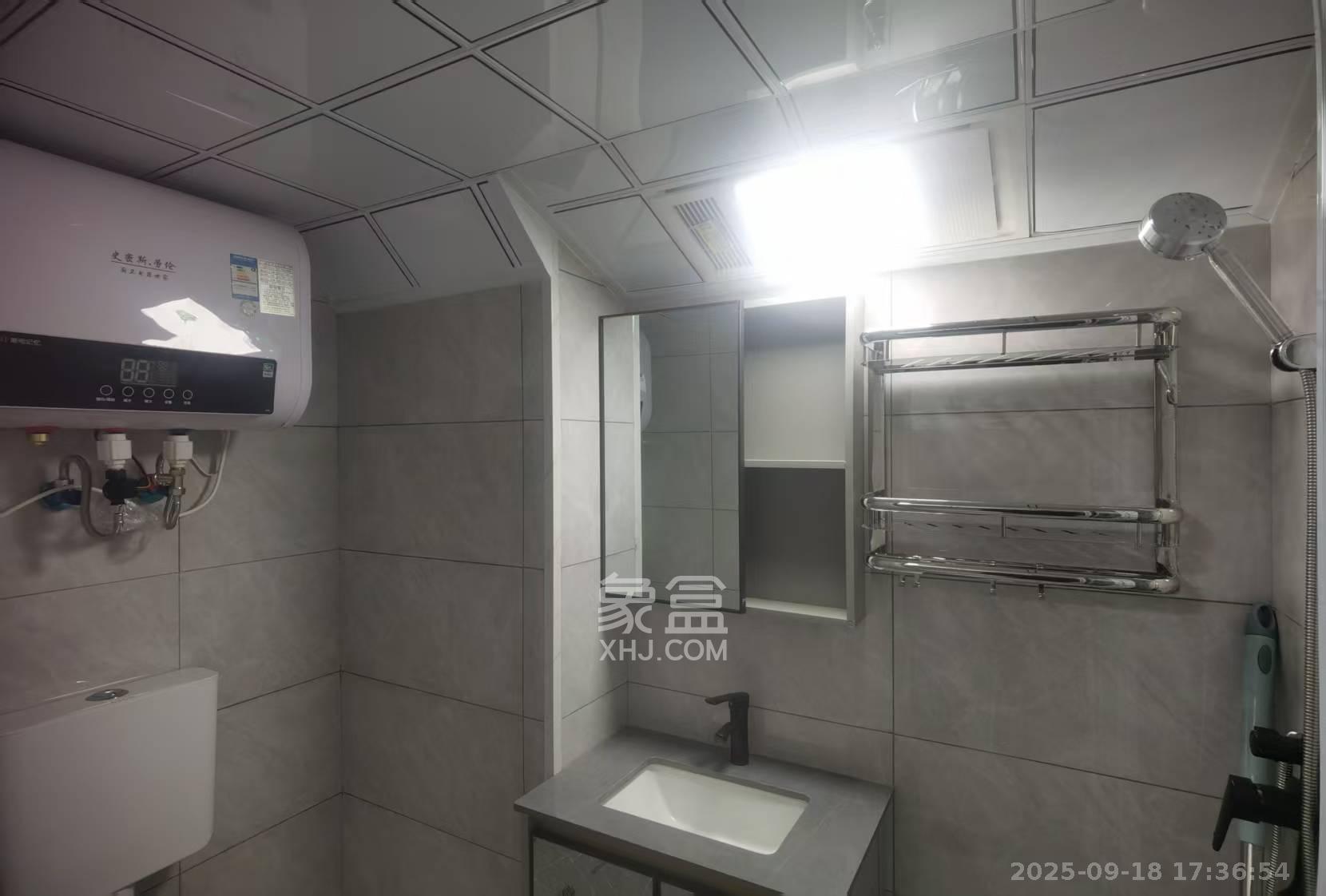 龙湖湘江星座（祺鑫星座公寓）  1室1厅1卫    1300.0元/月室内图