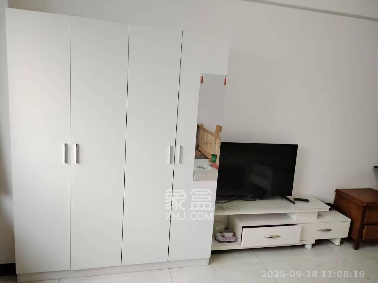 协信星澜汇  1室1厅1卫    1800.0元/月室内图