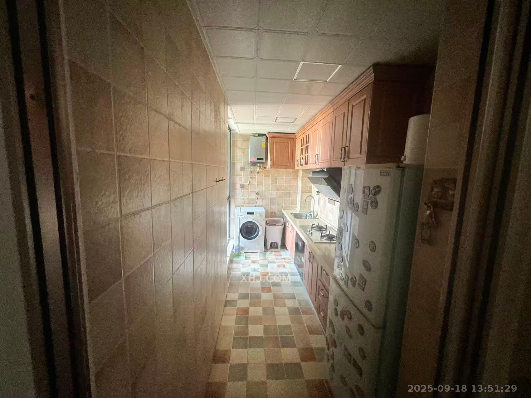 三力公寓（三力国际）  1室1厅1卫    2300.0元/月室内图