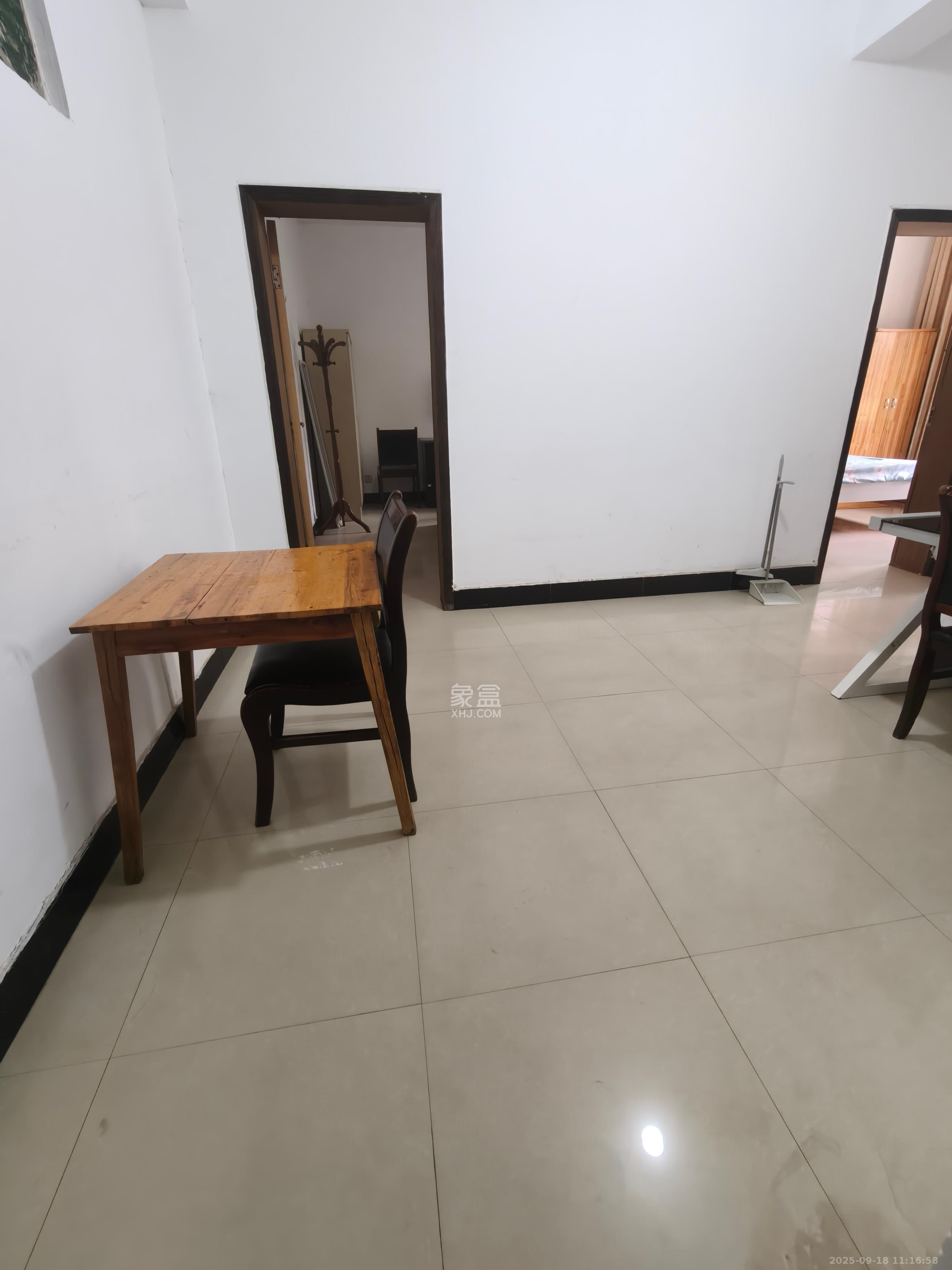 桃阳小区高层低层(安置小区)  2室0厅0卫    1200.0元/月 桃阳小区高层低层(安置小区)  2室0厅0卫    1200.0元/月室内图