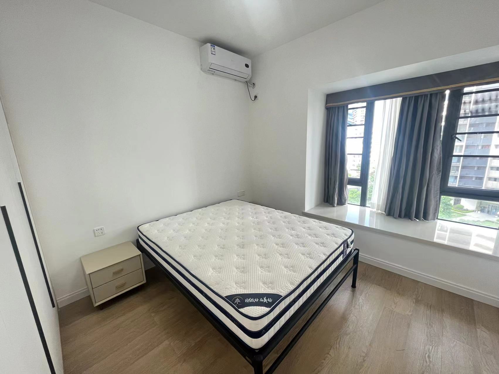 华润中心二期东悦府 4室2厅3卫 7800.0元/月 华润中心二期东悦府 4室2厅3卫 7800.0元/月室内图