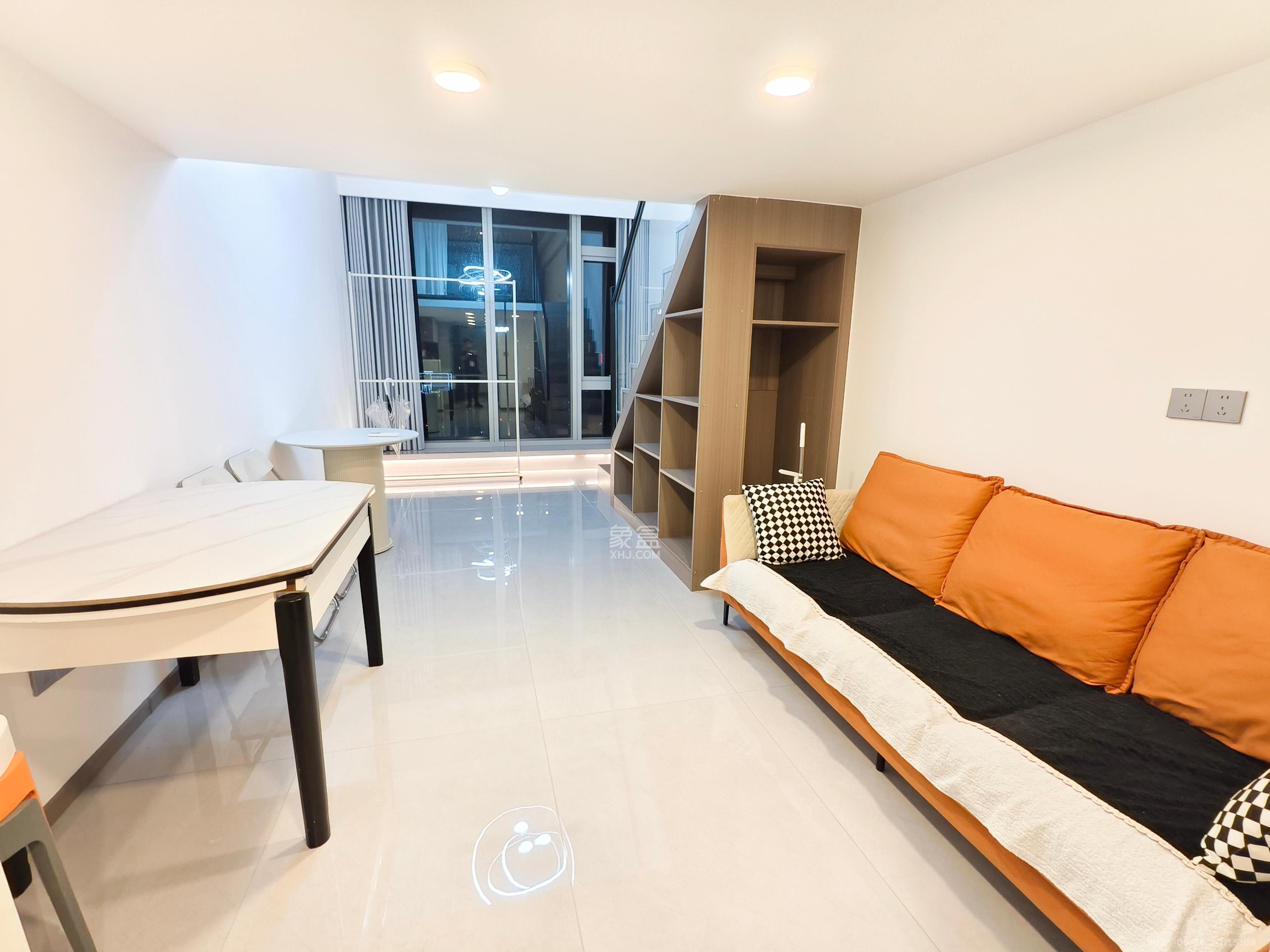 敬天广场 1室1厅1卫 2600.0元/月 敬天广场 1室1厅1卫 2600.0元/月室内图