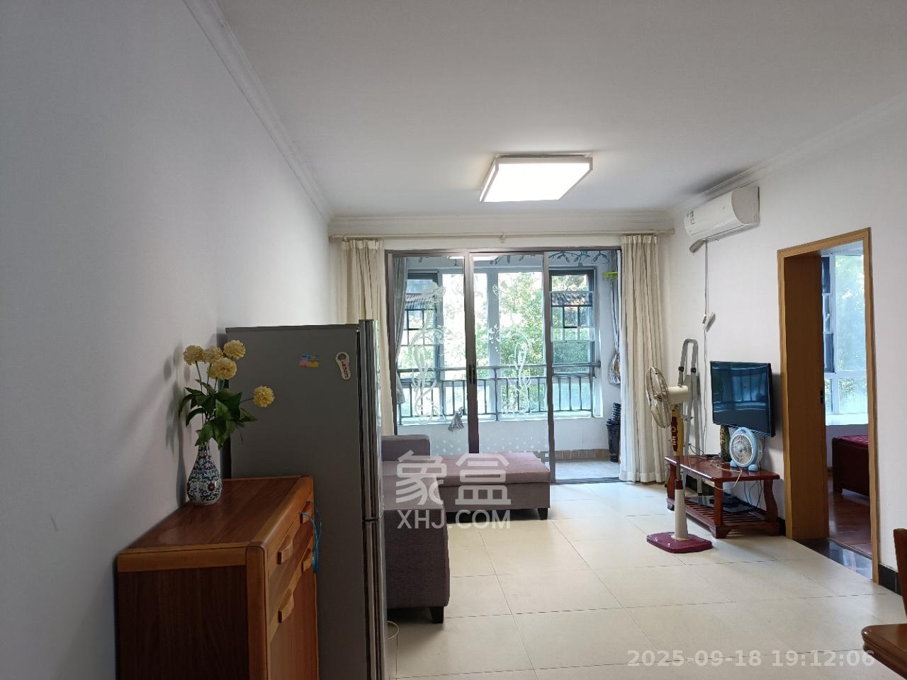 丽发新城 2室2厅1卫 1750.0元/月 丽发新城 2室2厅1卫 1750.0元/月室内图