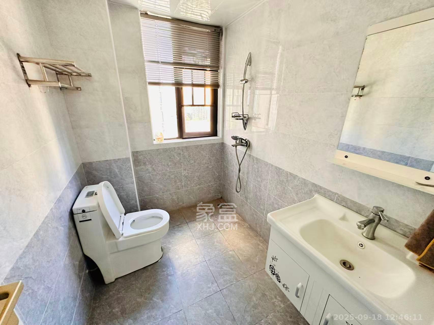 钰龙天下二期(钰龙佳园) 2室2厅2卫 2100.0元/月 钰龙天下二期(钰龙佳园) 2室2厅2卫 2100.0元/月室内图