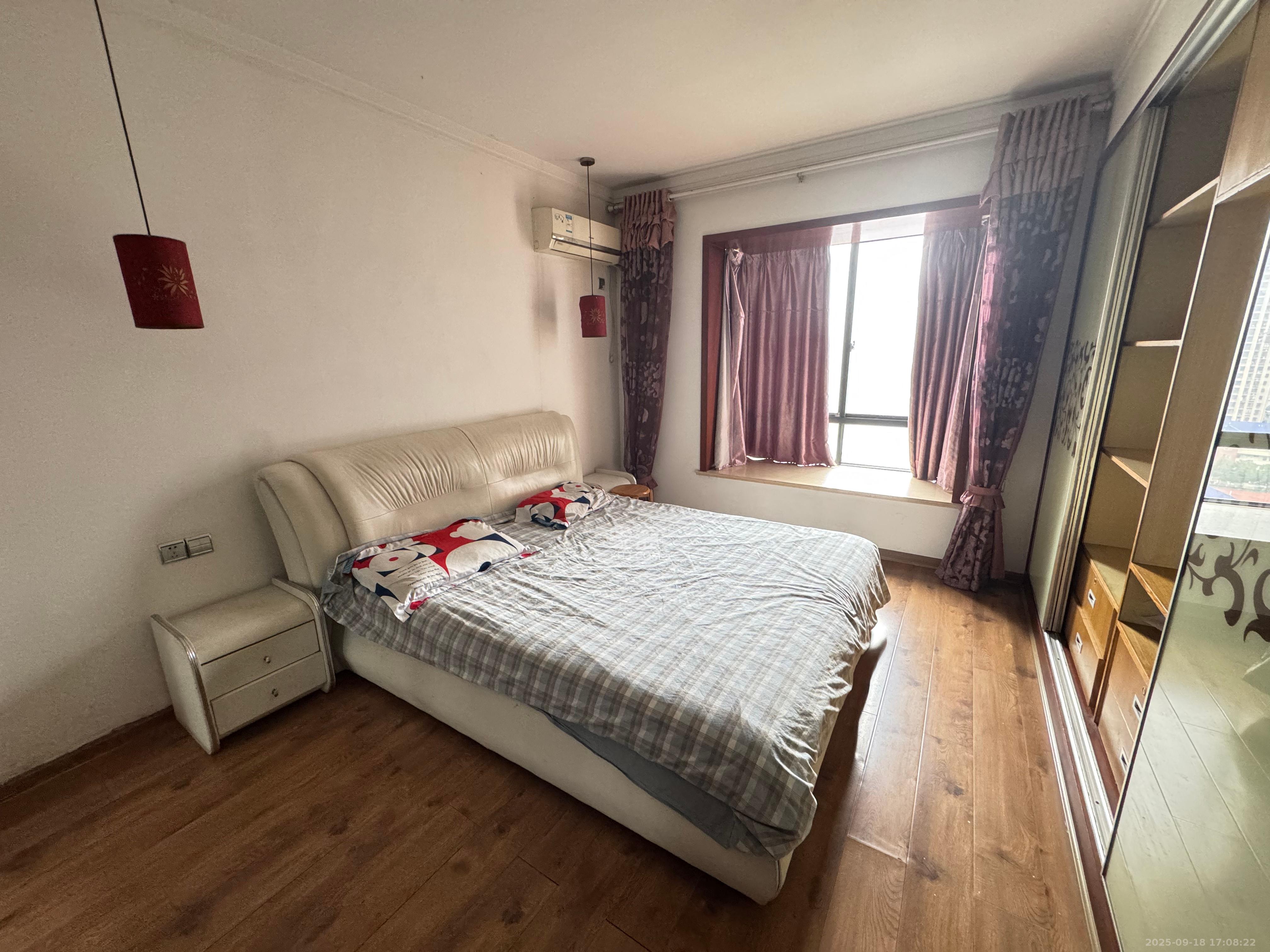 圆梦完美生活 3室2厅2卫 1700.0元/月 圆梦完美生活 3室2厅2卫 1700.0元/月室内图