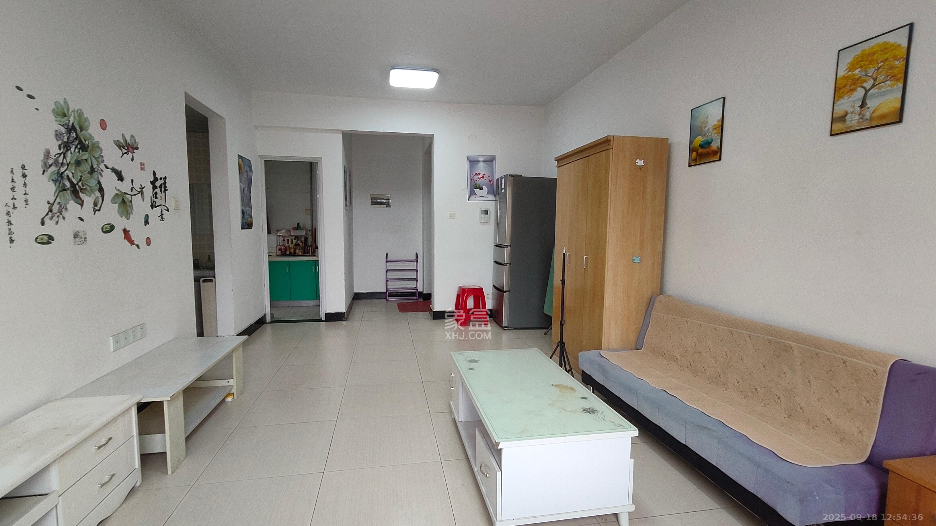 阳光100三期  1室1厅1卫    2000.0元/月 阳光100三期  1室1厅1卫    2000.0元/月