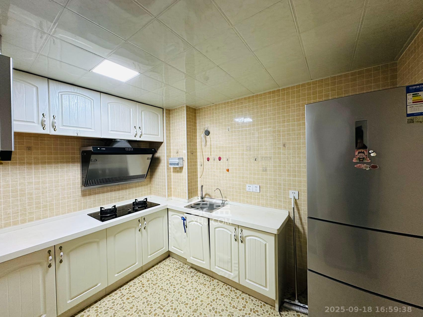 少帅府 2室1厅1卫 2200.0元/月 少帅府 2室1厅1卫 2200.0元/月室内图