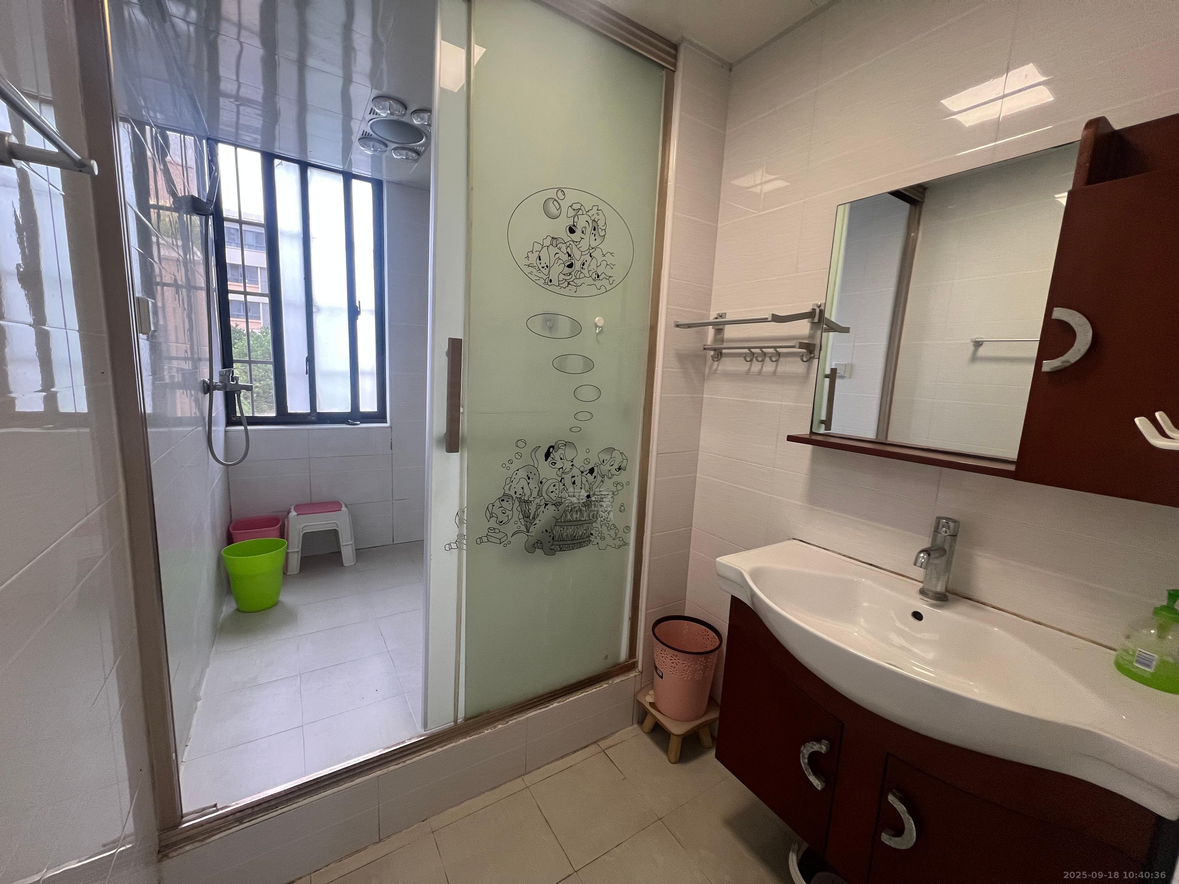 尚格名城香榭丽舍 3室2厅1卫 1800.0元/月 尚格名城香榭丽舍 3室2厅1卫 1800.0元/月室内图