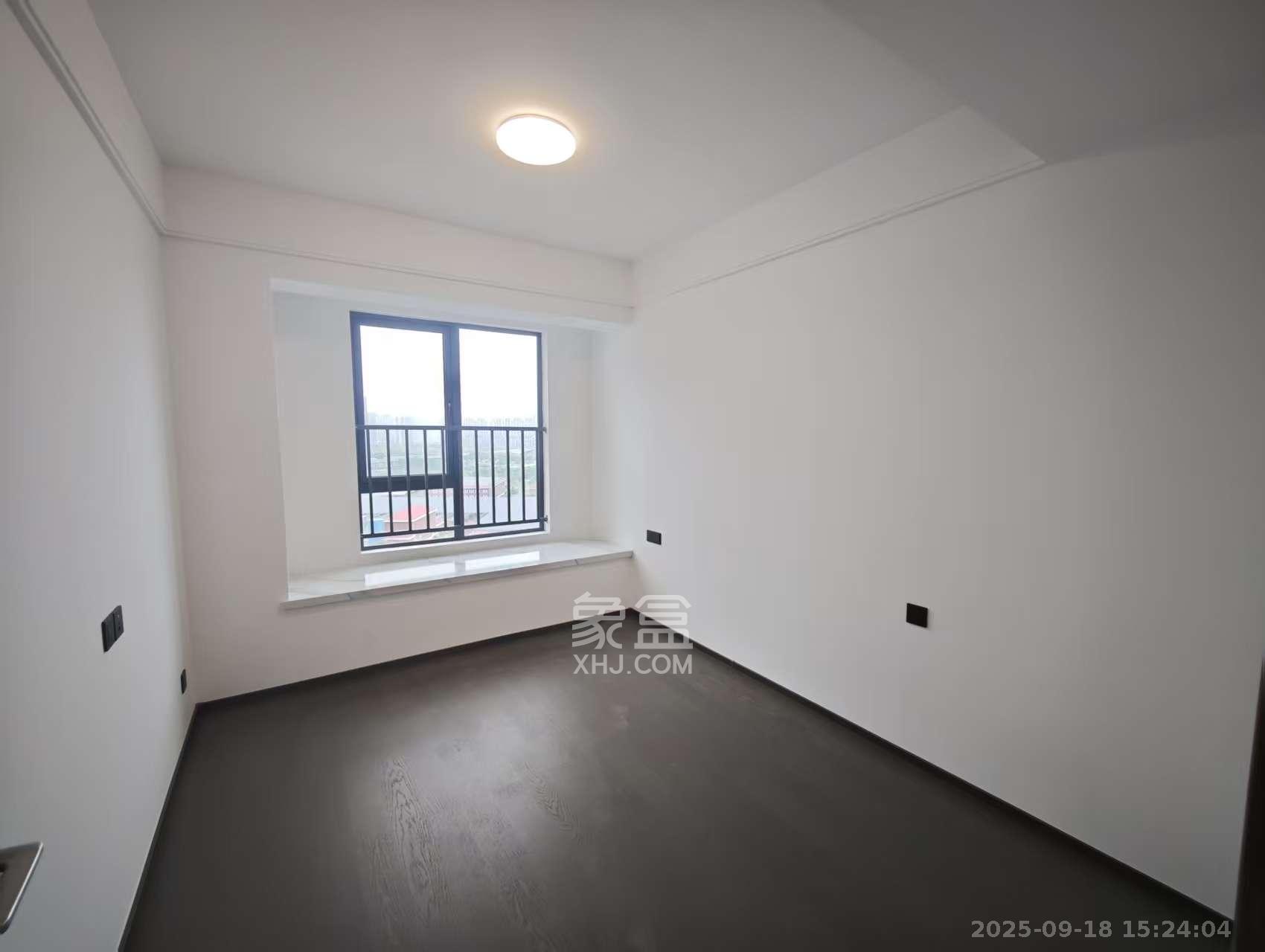 德奥上河城章  4室2厅2卫    4500.0元/月室内图