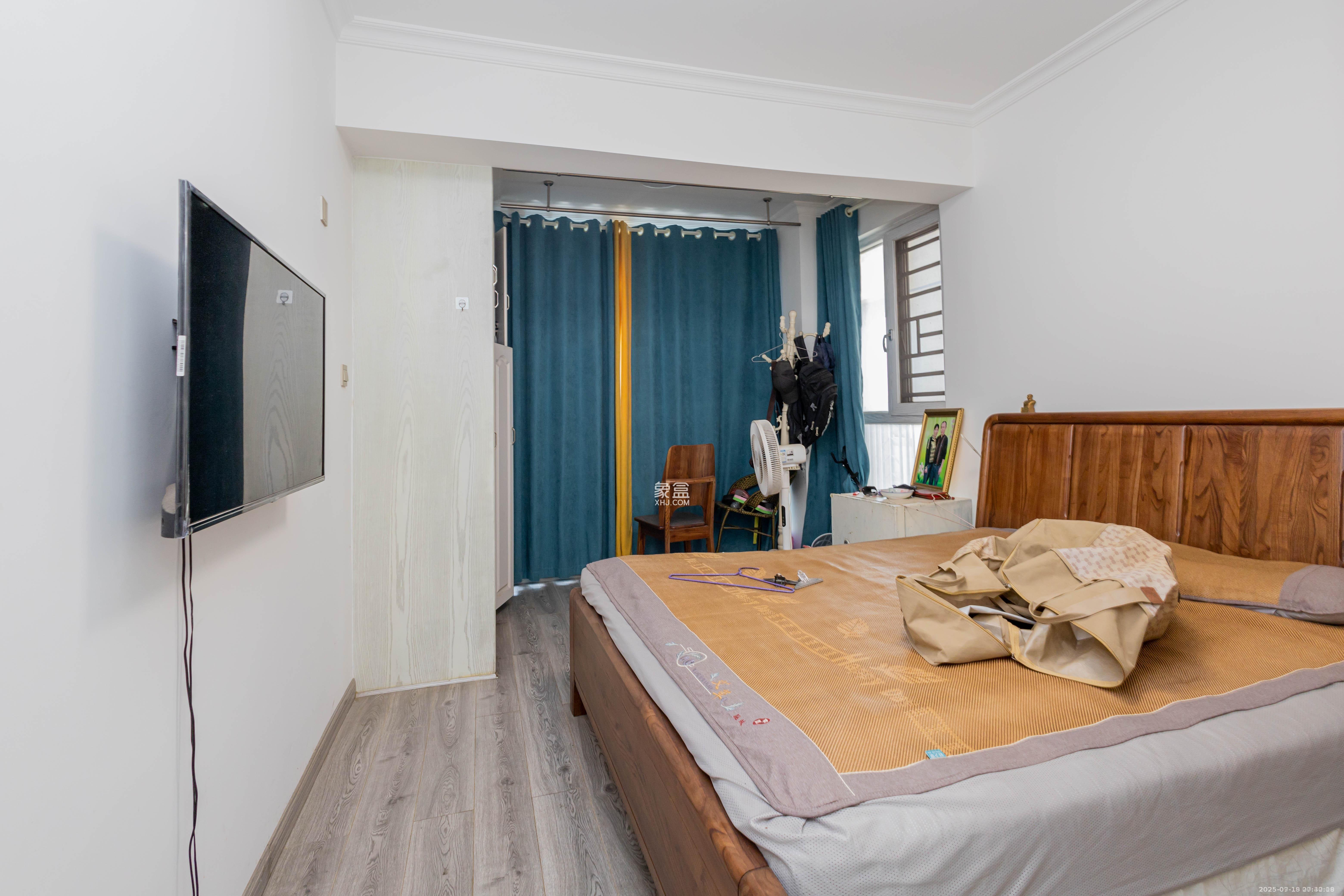 爵世名邸东湖(东湖壹号企业总部基地) 4室1厅2卫 3200.0元/月 爵世名邸东湖(东湖壹号企业总部基地) 4室1厅2卫 3200.0元/月室内图