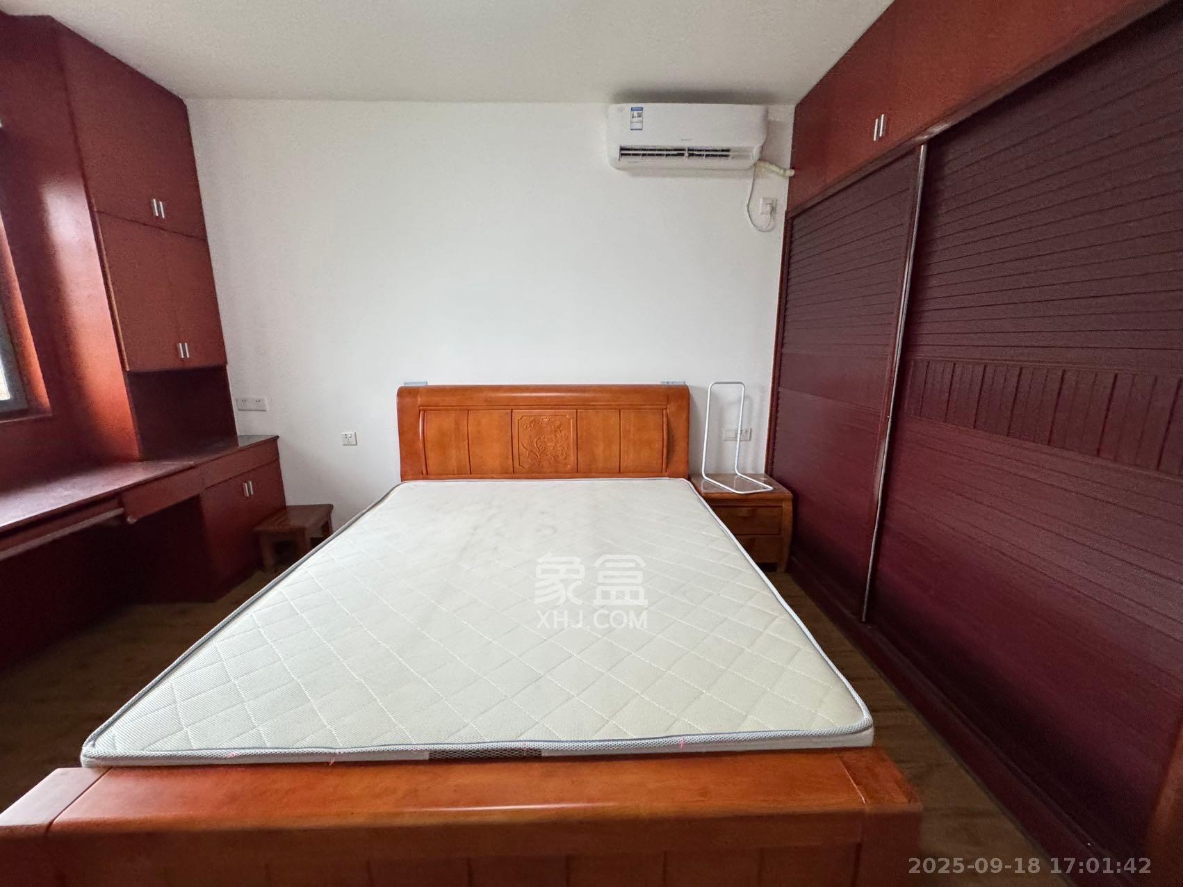 优山美地 3室2厅2卫 2600.0元/月 优山美地 3室2厅2卫 2600.0元/月室内图