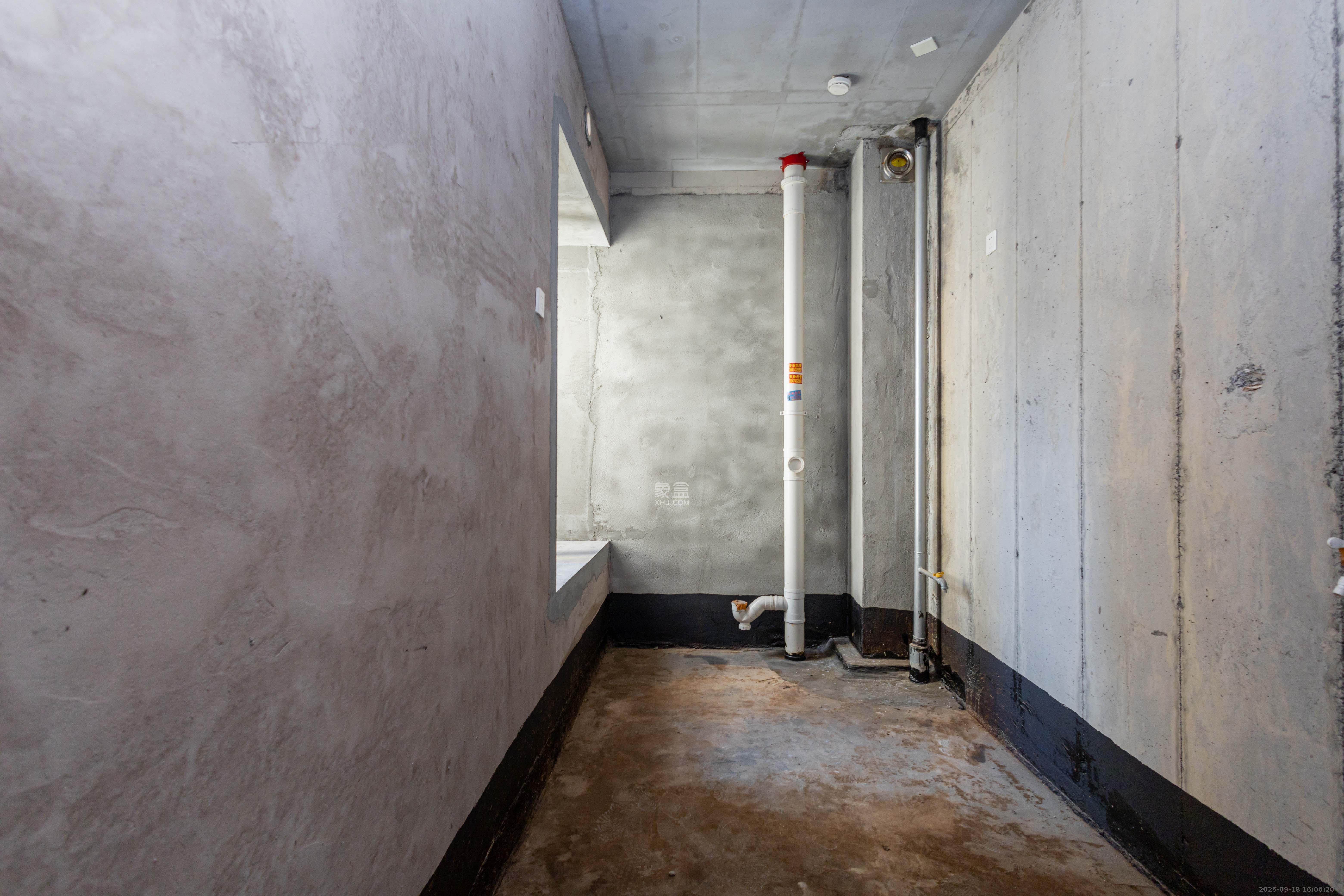 湘域芯城一期 3室2厅2卫 88.0万 湘域芯城一期 3室2厅2卫 88.0万厨房