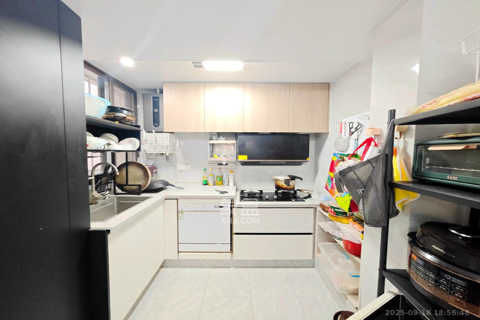 芒果天地(芒果雅苑)  3室2厅1卫    95.8万厨房