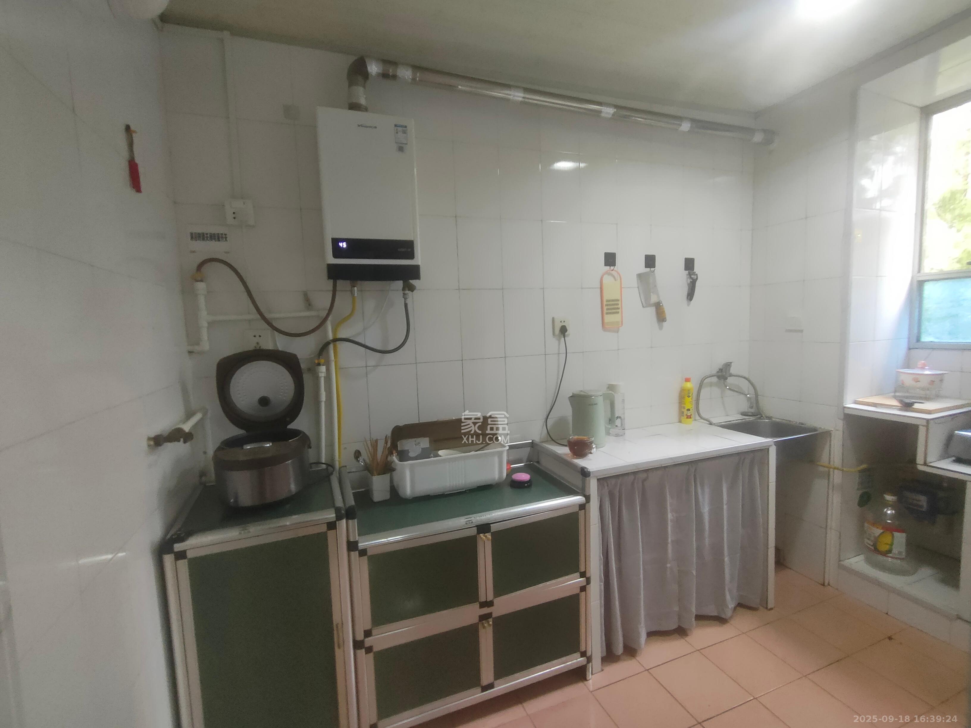 林业厅宿舍  3室1厅1卫    2200.0元/月室内图