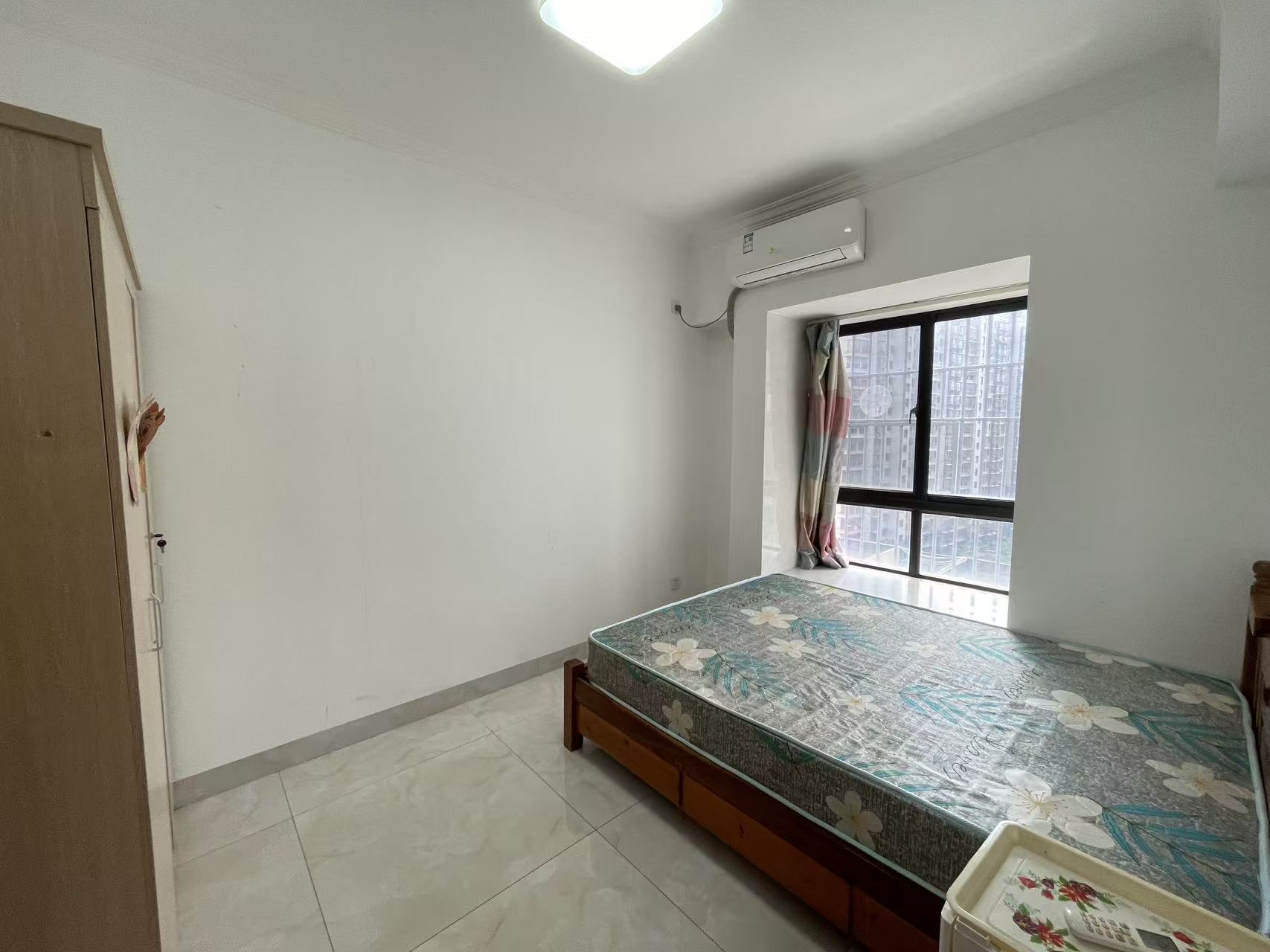 书香苑  2室1厅1卫    2100.0元/月 书香苑  2室1厅1卫    2100.0元/月室内图