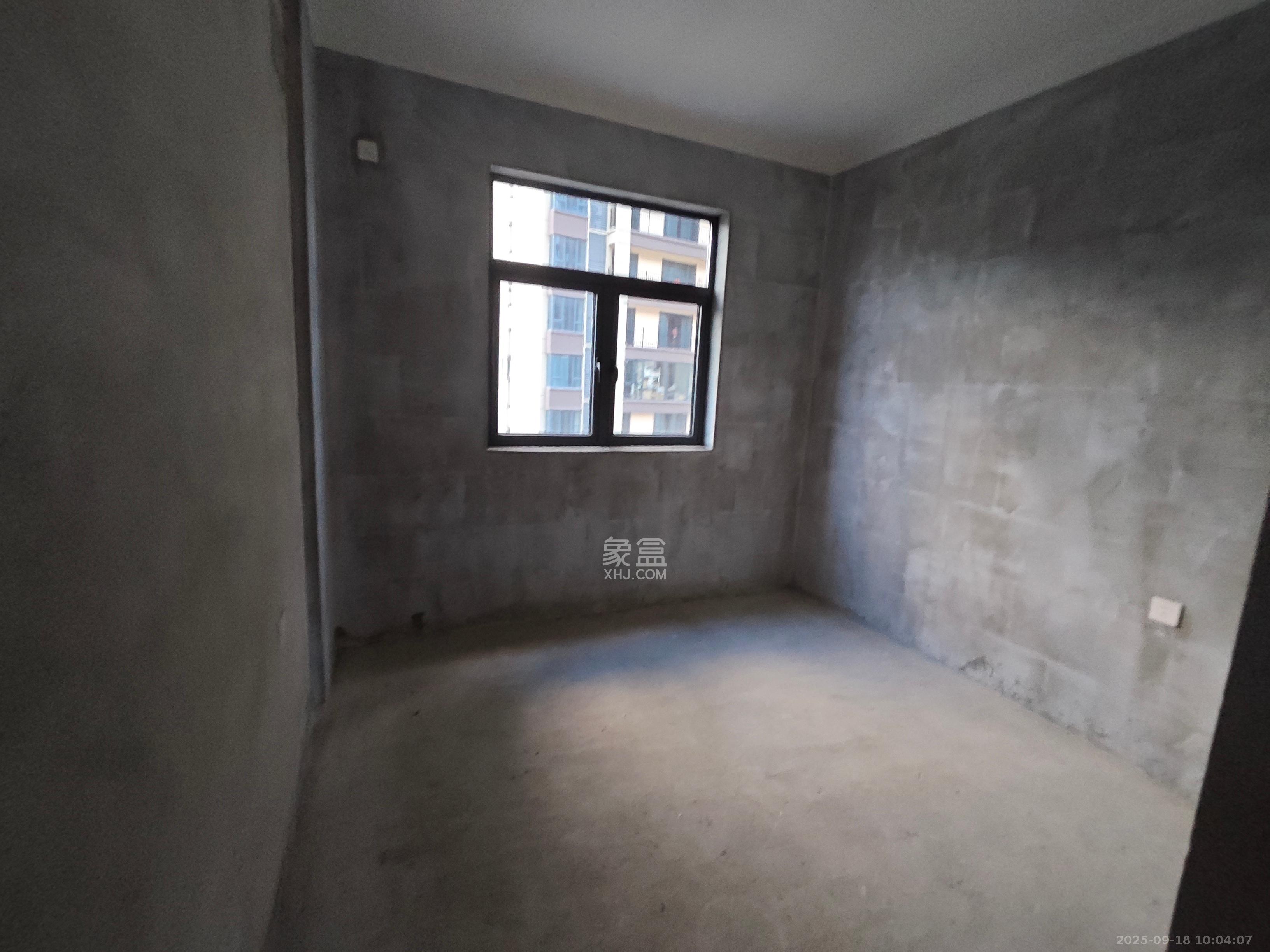 中建钰和城  4室2厅2卫    1500.0元/月室内图