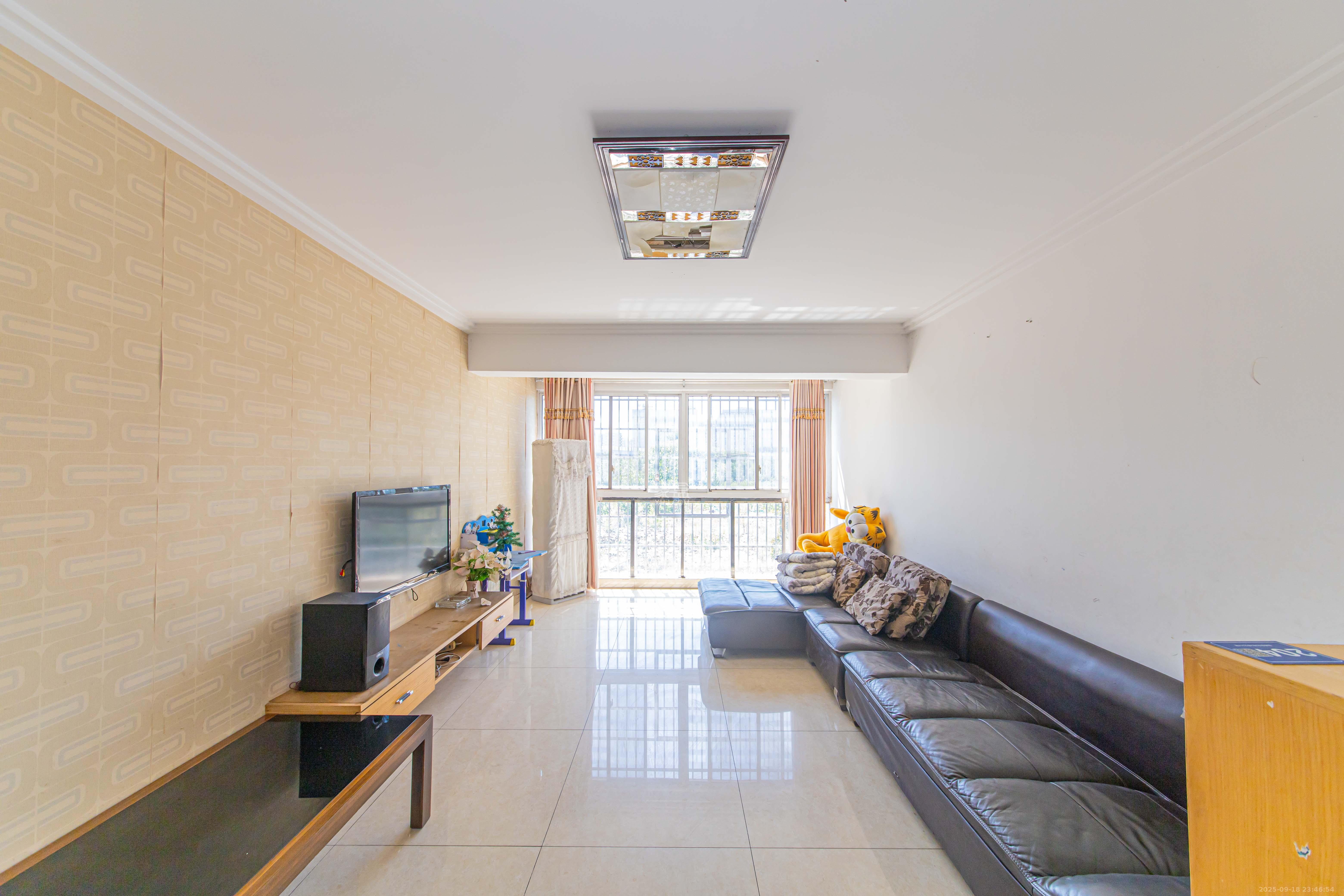 韶峰星苑(韶峰尚南UP公寓)  3室2厅1卫    48.0万 韶峰星苑(韶峰尚南UP公寓)  3室2厅1卫    48.0万