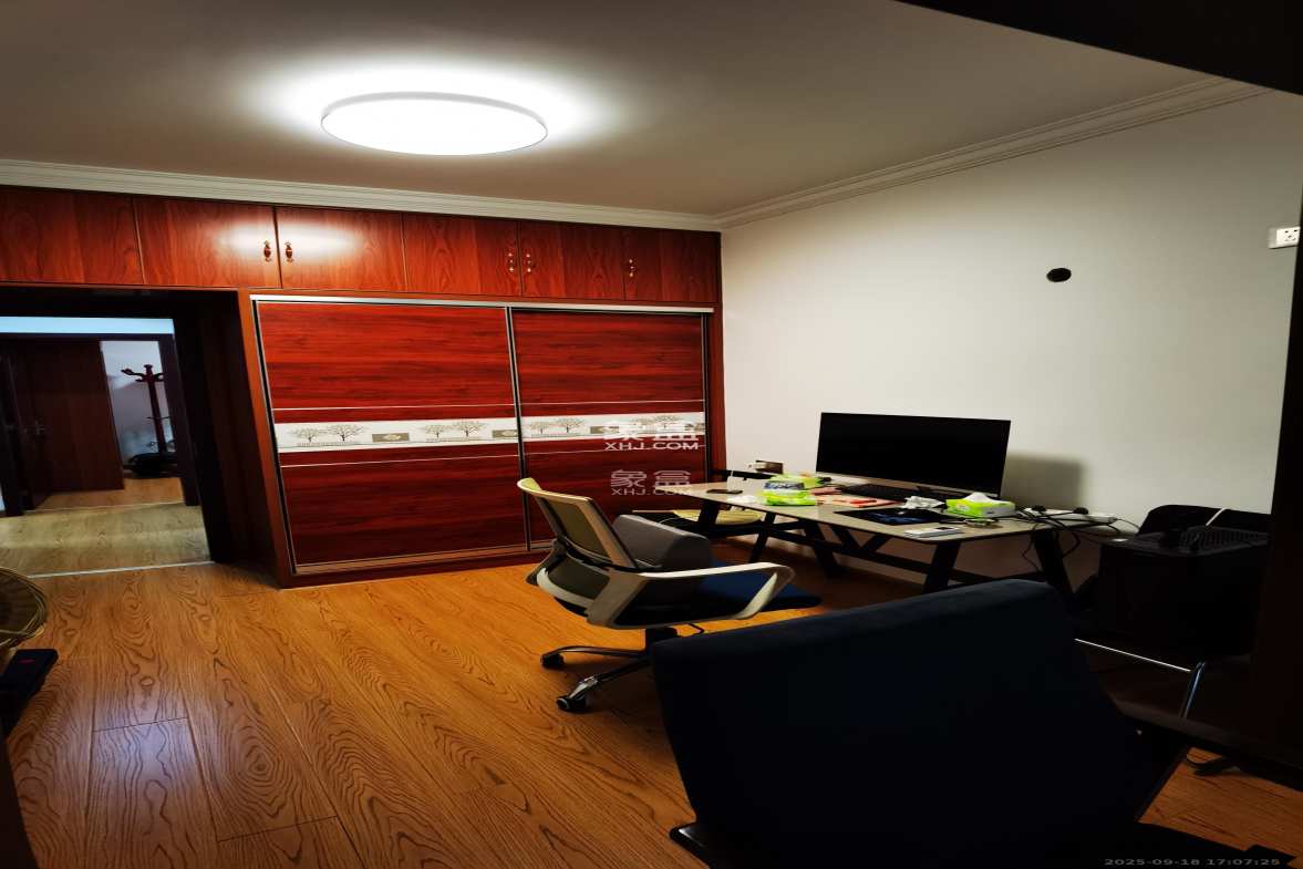 八方小区C区 3室2厅2卫 3800.0元/月 八方小区C区 3室2厅2卫 3800.0元/月室内图