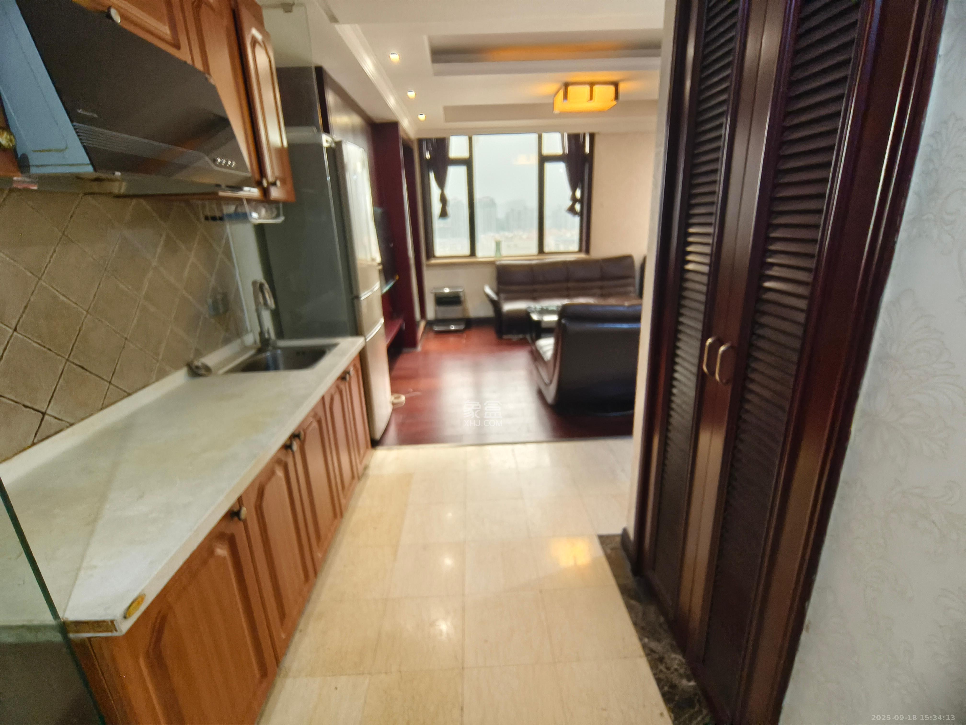 沁园春御院 1室0厅1卫 1900.0元/月 沁园春御院 1室0厅1卫 1900.0元/月室内图