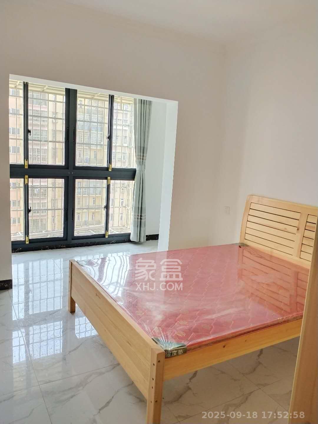 荷韵园 2室1厅1卫 1600.0元/月 荷韵园 2室1厅1卫 1600.0元/月室内图