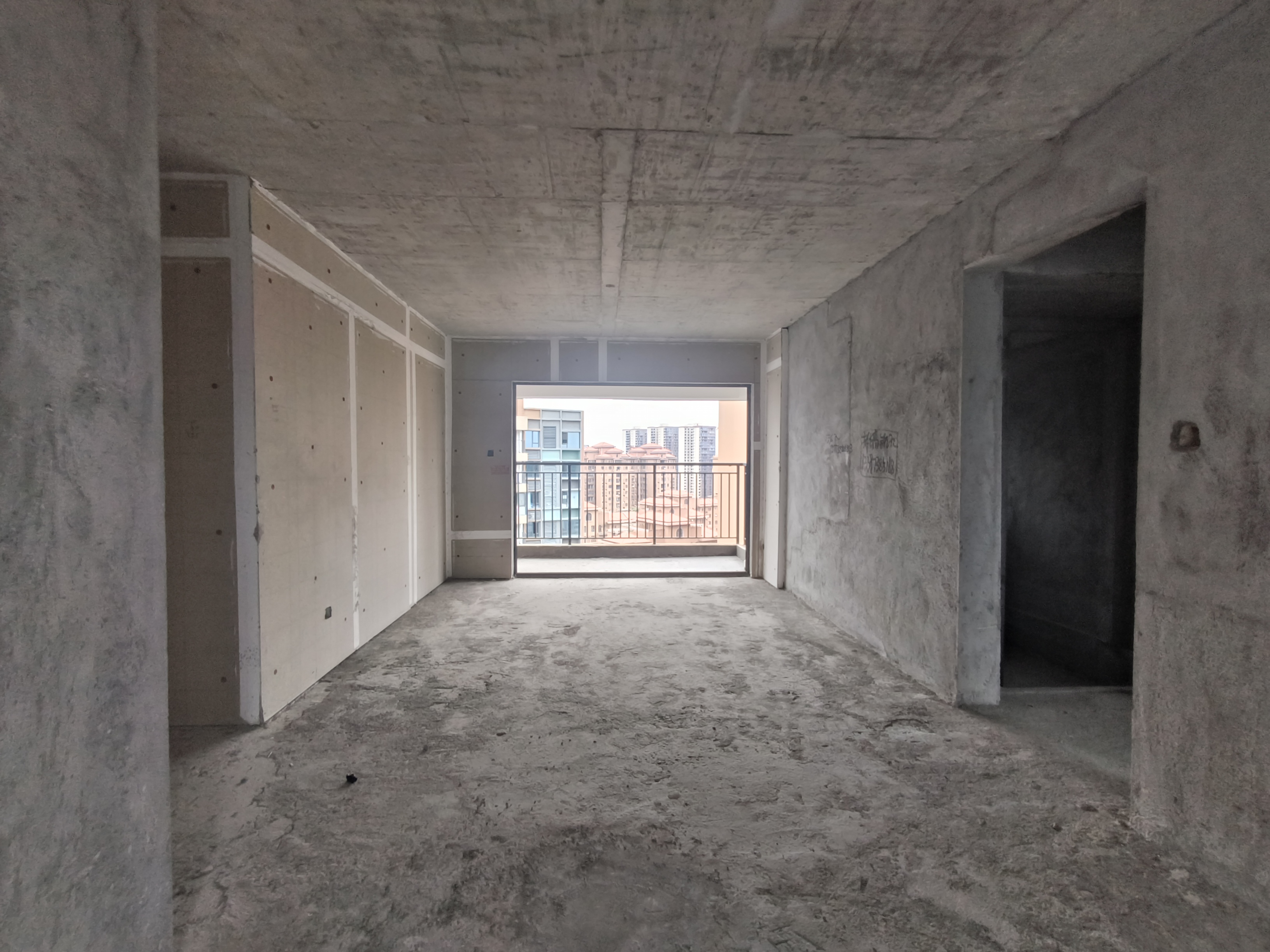 宁邦中心(三期幸福里) 3室2厅2卫 76.8万 宁邦中心(三期幸福里) 3室2厅2卫 76.8万客厅