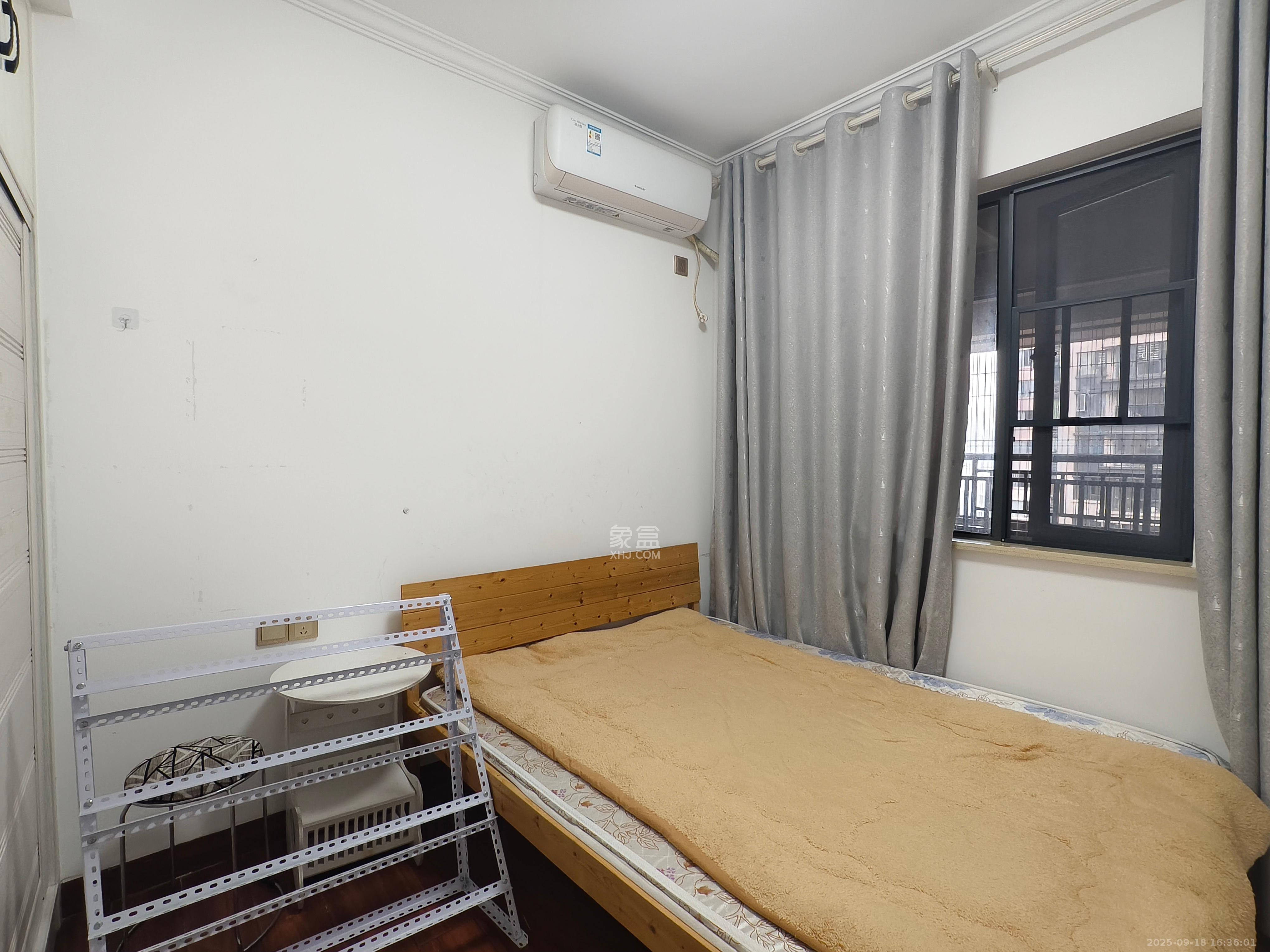 中建悦和城 3室2厅1卫 2400.0元/月 中建悦和城 3室2厅1卫 2400.0元/月室内图