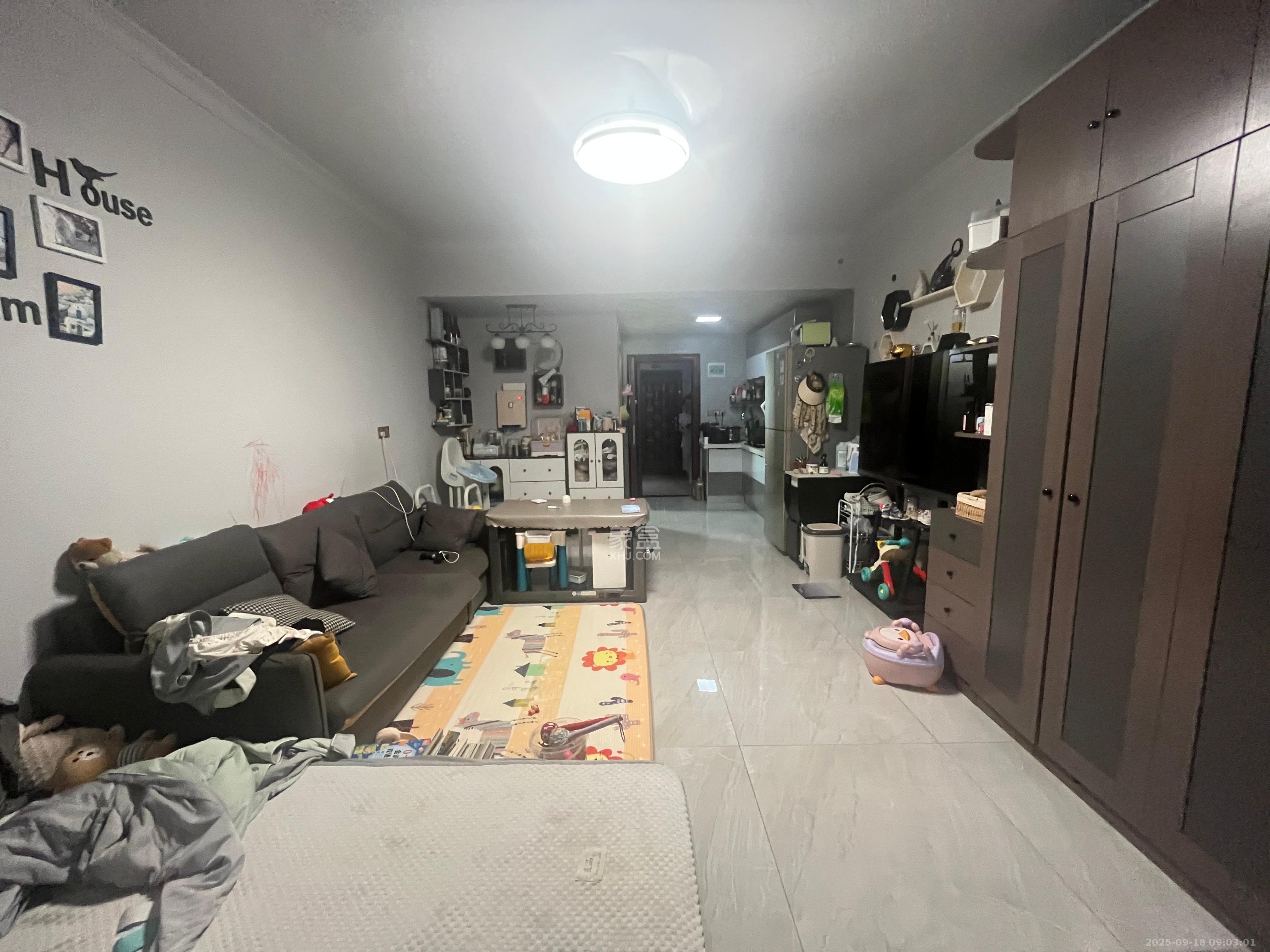 蝴蝶谷  1室1厅1卫   1200.00元/月室内图1