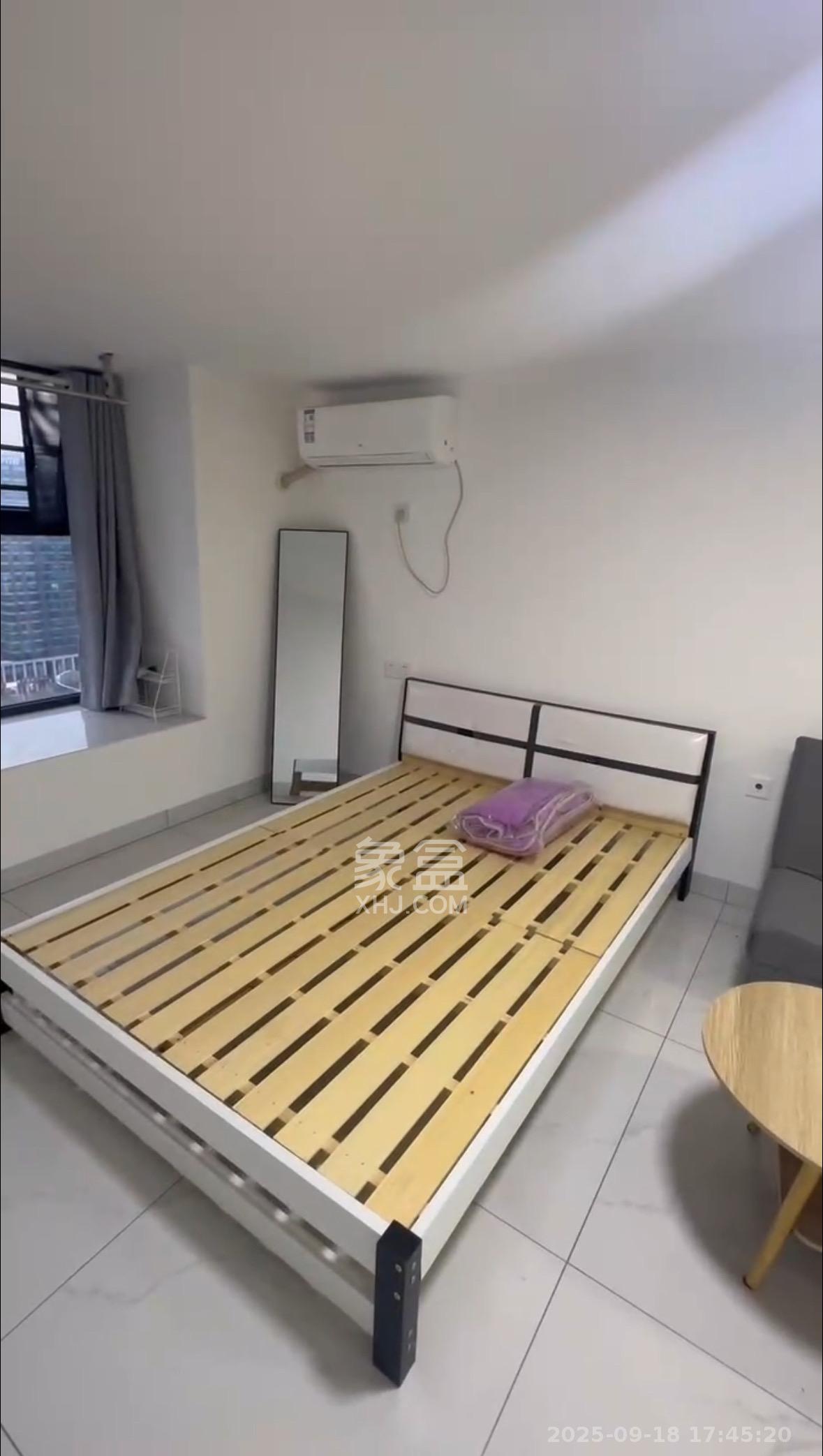 龙湖新壹城 1室1厅1卫 1500.0元/月 龙湖新壹城 1室1厅1卫 1500.0元/月室内图