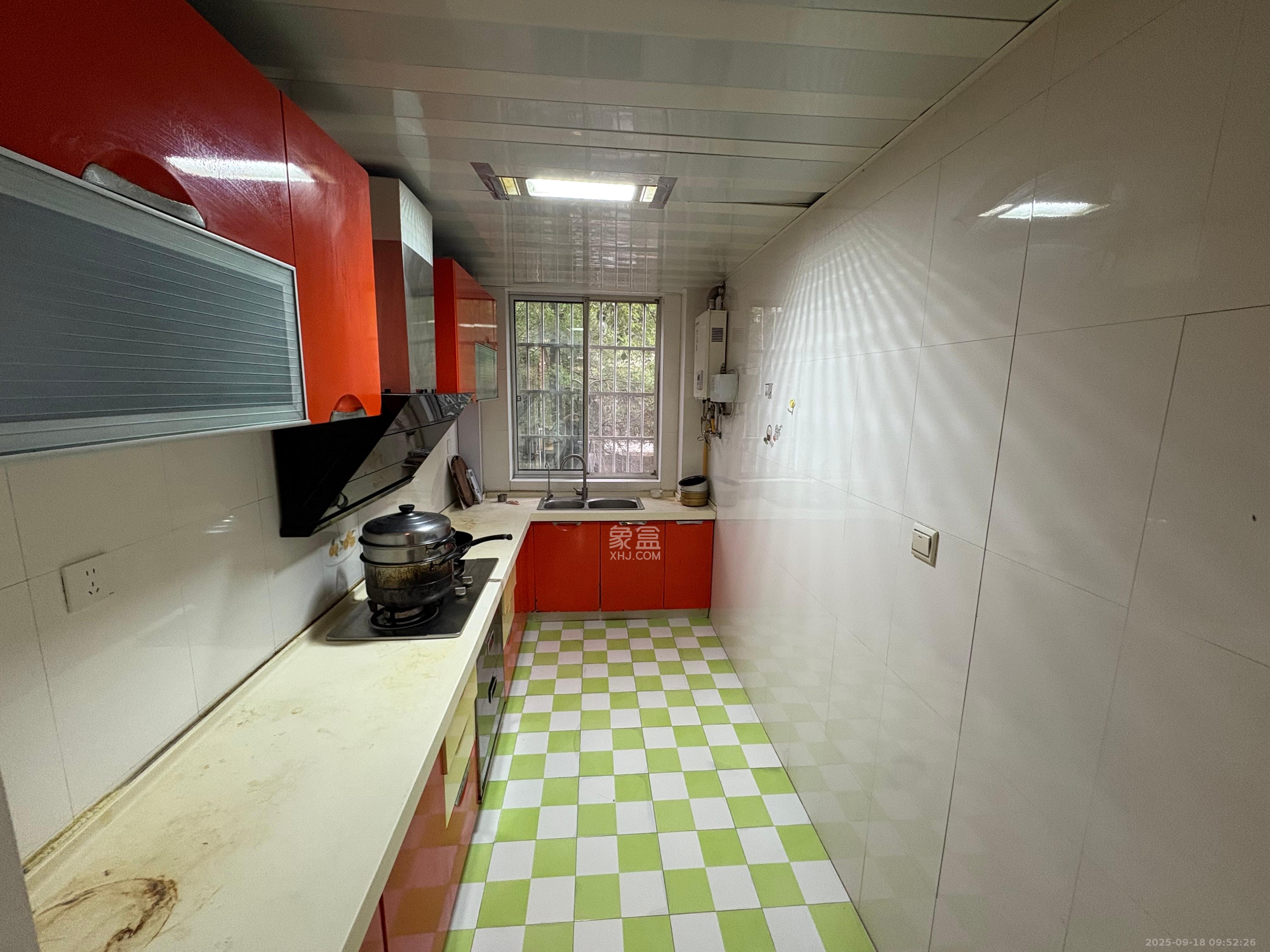 红树湾 3室2厅2卫 1900.0元/月 红树湾 3室2厅2卫 1900.0元/月室内图